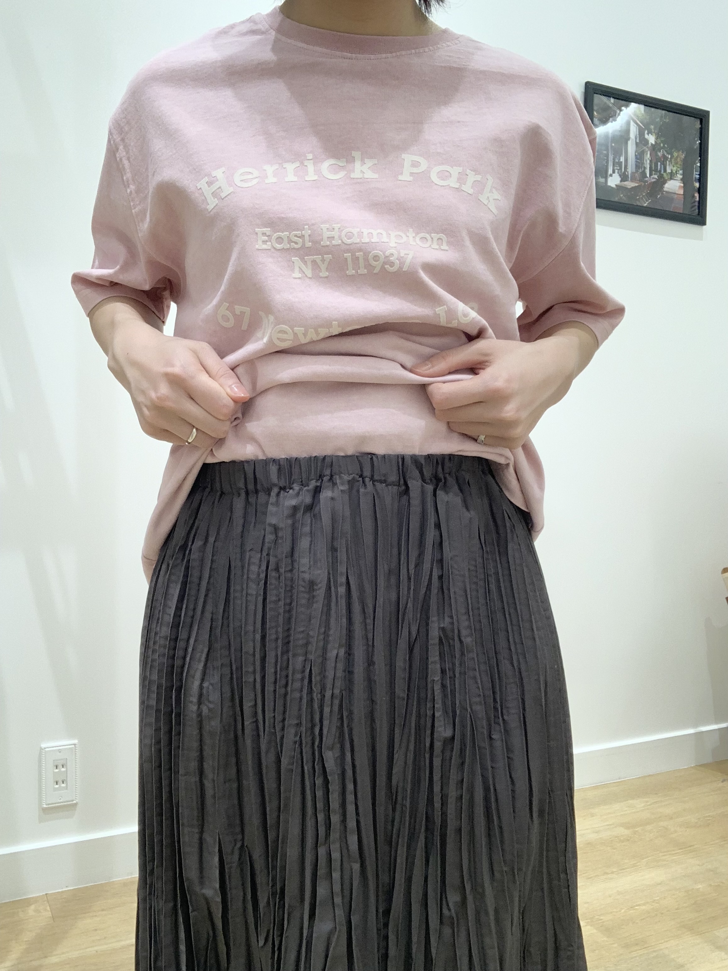 IMARIさんの「Dessin｜【ユニセックス/洗える】ピグメントロゴTシャツ」を使ったコーディネート
