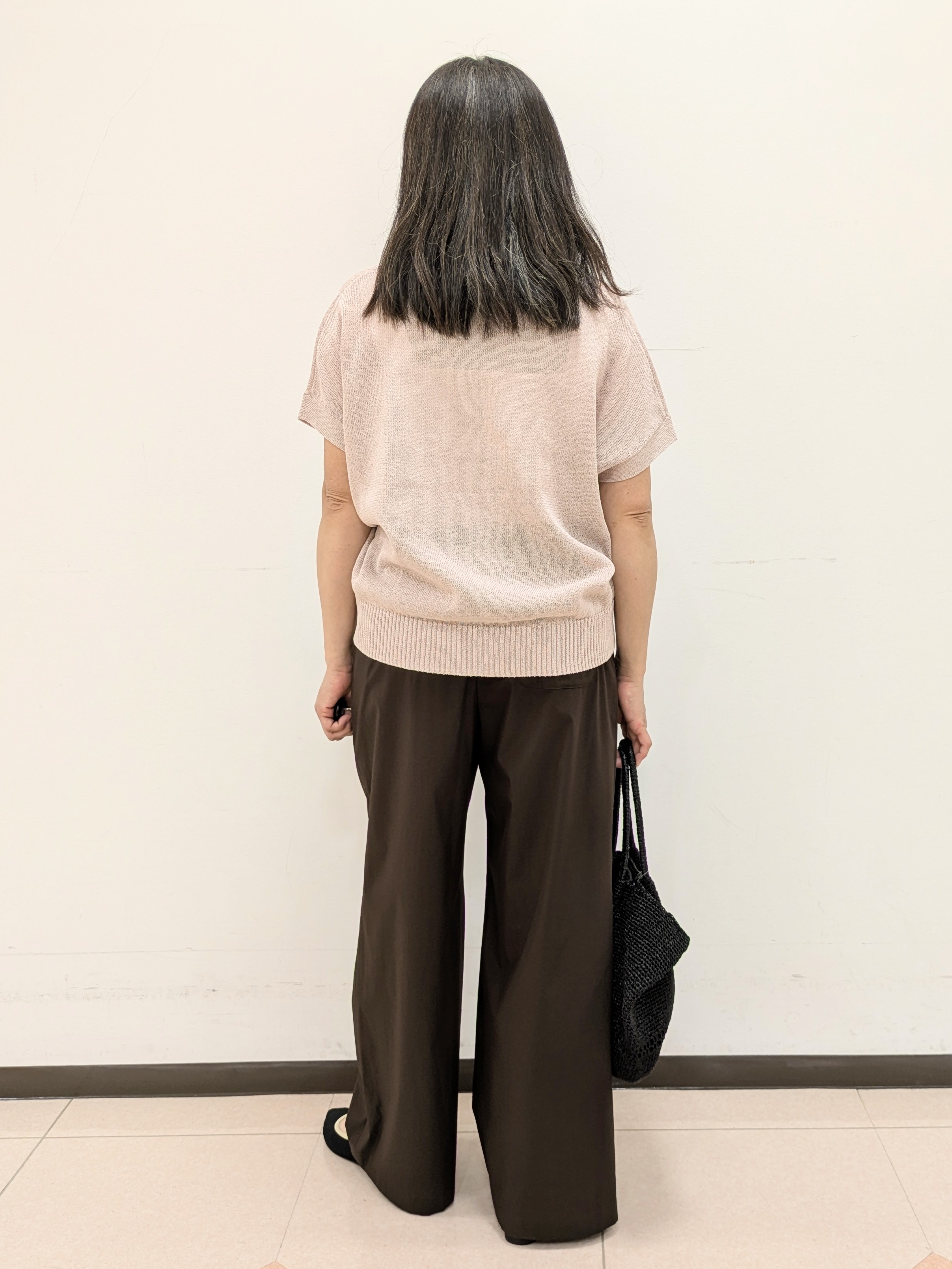 ともさんの「UNTITLED｜【洗える/清涼感】ドライタッチスリーブレスカーディガン」を使ったコーディネート