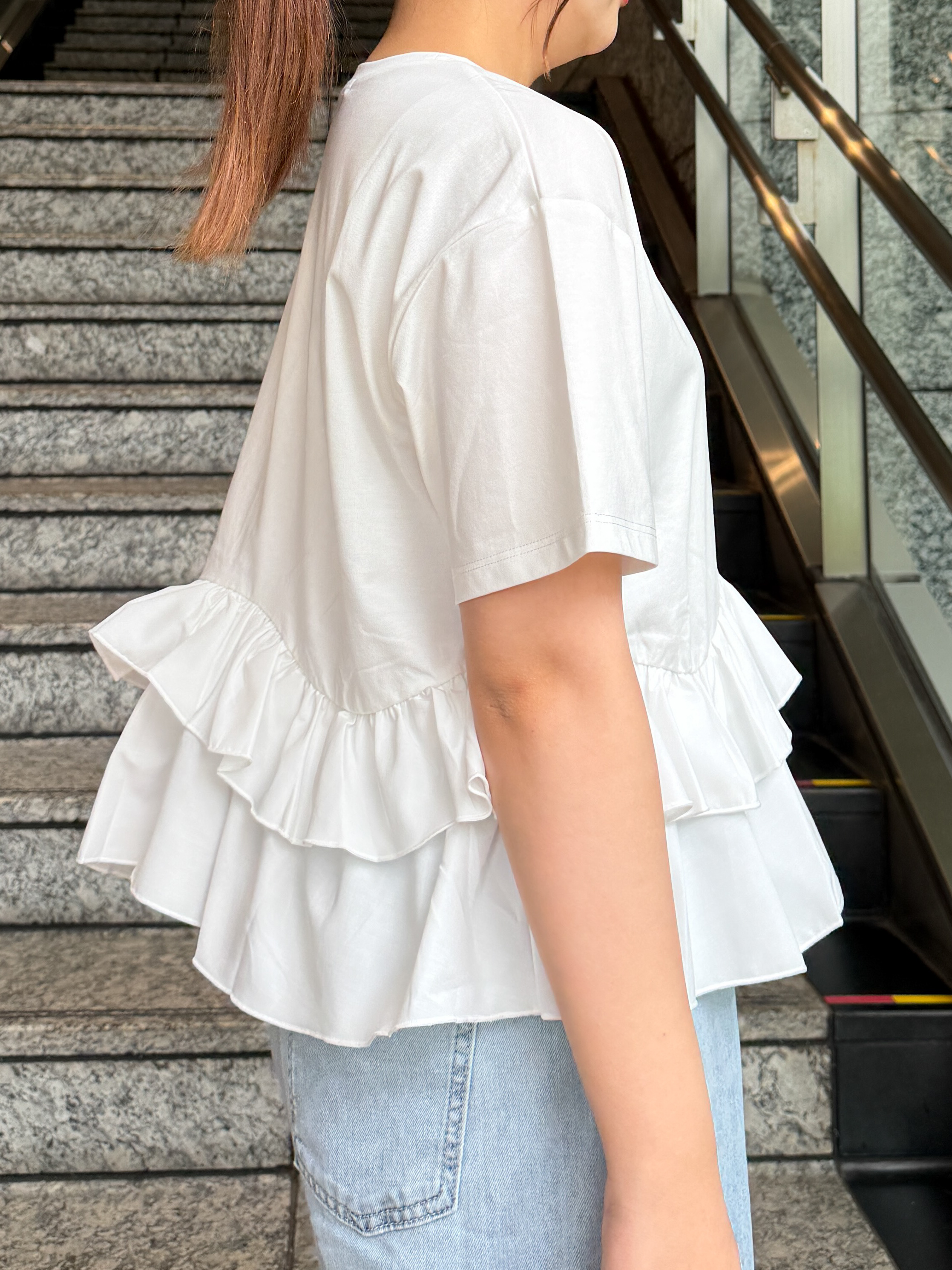 HANNAさんの「OPAQUE.CLIP｜裾フリルドッキングTシャツ【洗濯機OK】」を使ったコーディネート