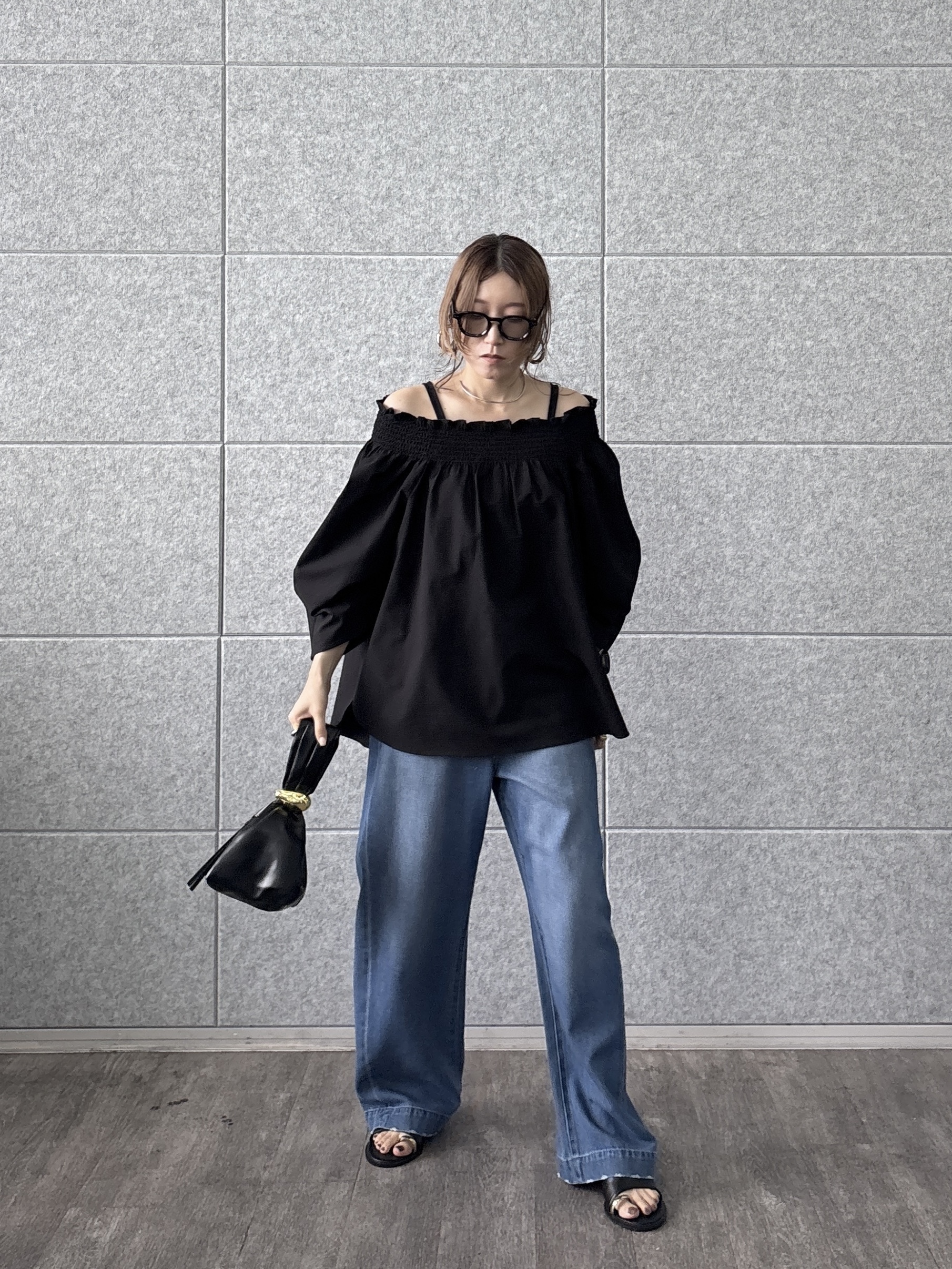 kotakiさんの「INDIVI｜サッカーオフショルブラウス【再入荷／2WAY】」を使ったコーディネート