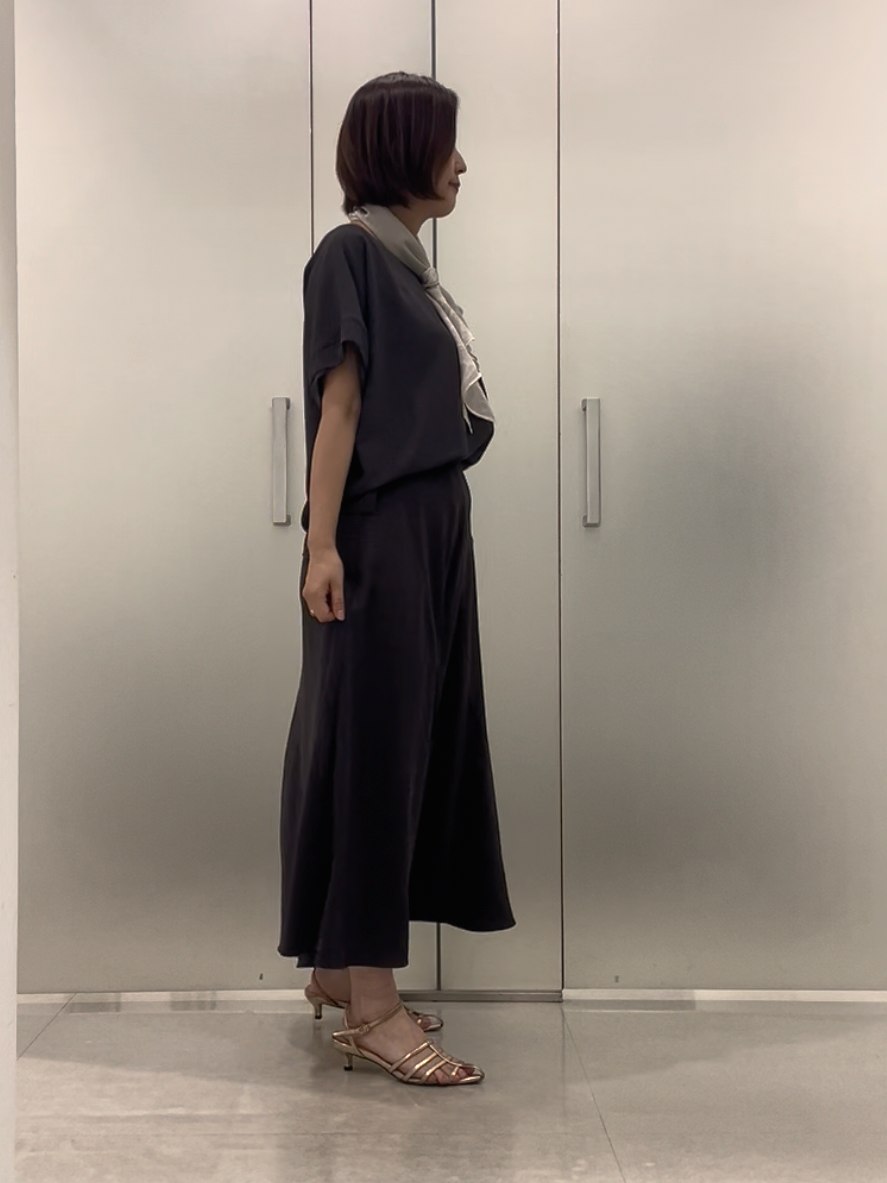 まどかさんの「UNTITLED｜【セットアップ可/UVカット/前後2WAY】リラクシーフレンチスリーブブラウス」を使ったコーディネート