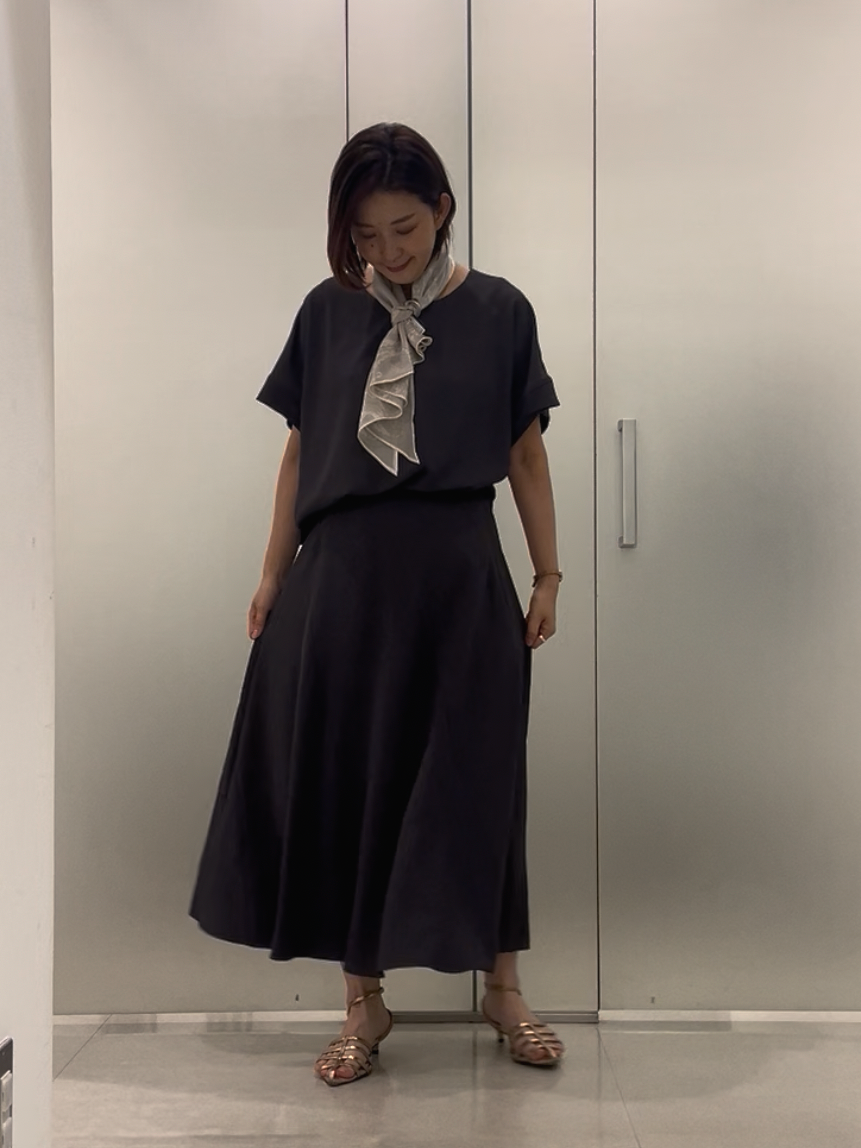 まどかさんの「UNTITLED｜【セットアップ可/UVカット/前後2WAY】リラクシーフレンチスリーブブラウス」を使ったコーディネート