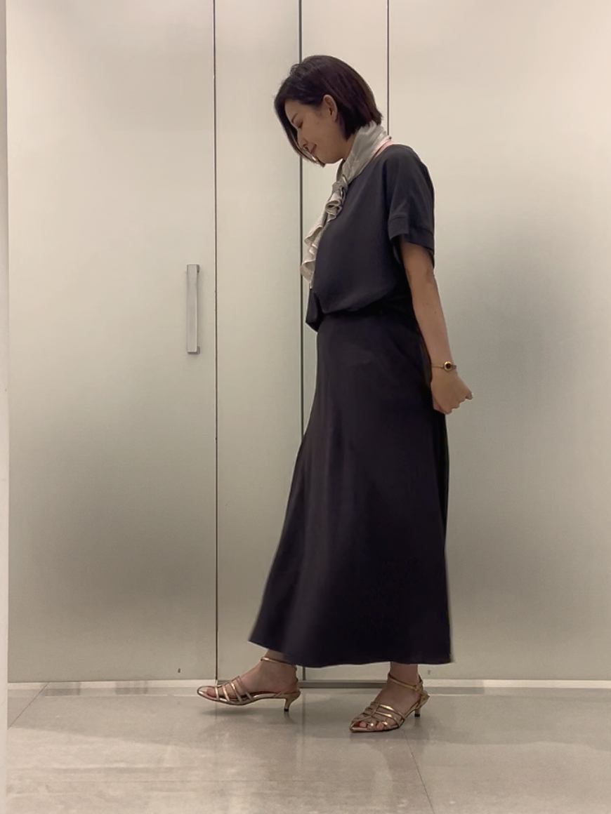 まどかさんの「UNTITLED｜【セットアップ可/UVカット/前後2WAY】リラクシーフレンチスリーブブラウス」を使ったコーディネート