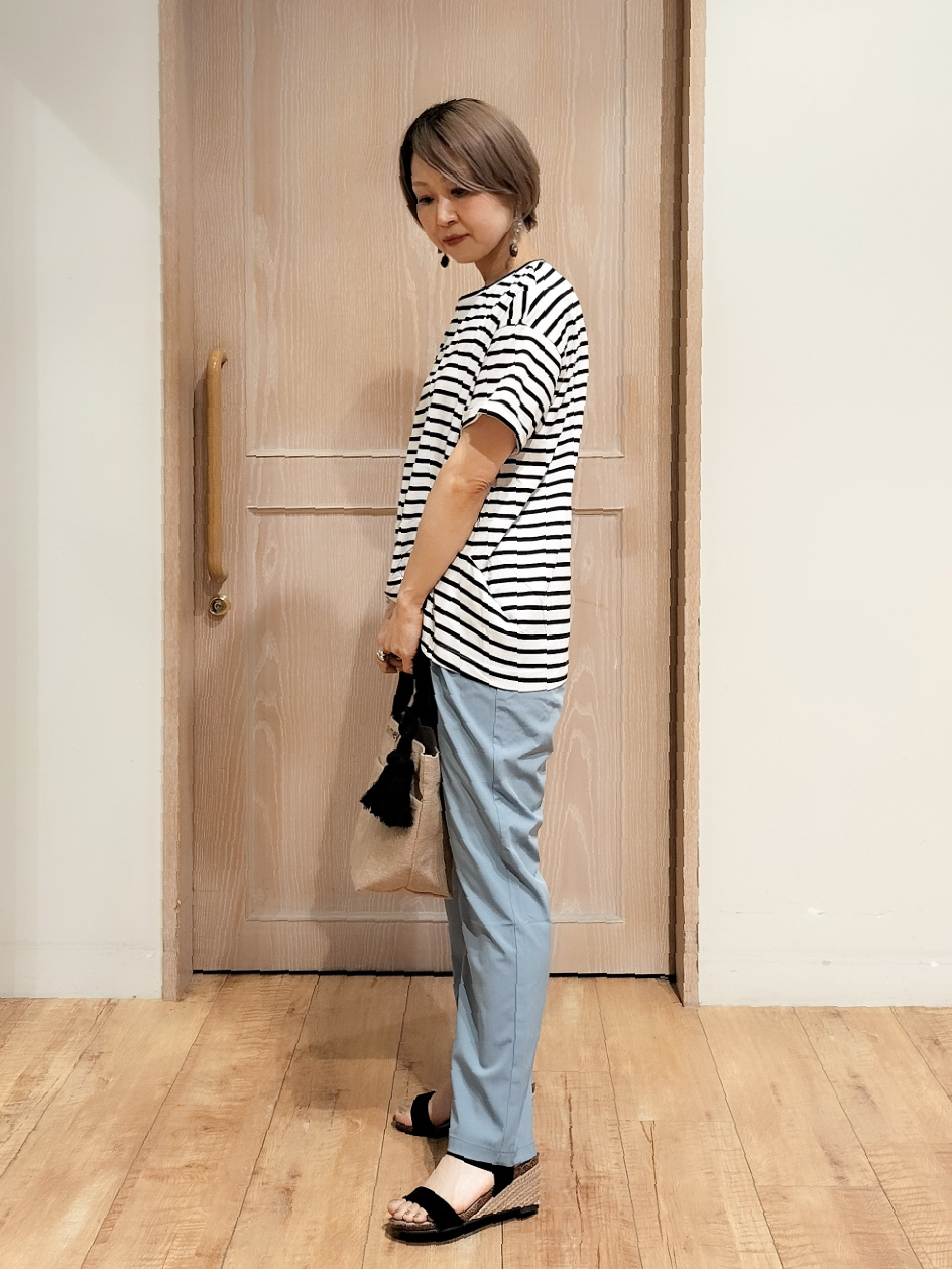 YUKIさんの「SHOO･LA･RUE｜【体型カバー/S-LL/洗濯機可】インせず決まる フロントタックデザインTシャツ」を使ったコーディネート