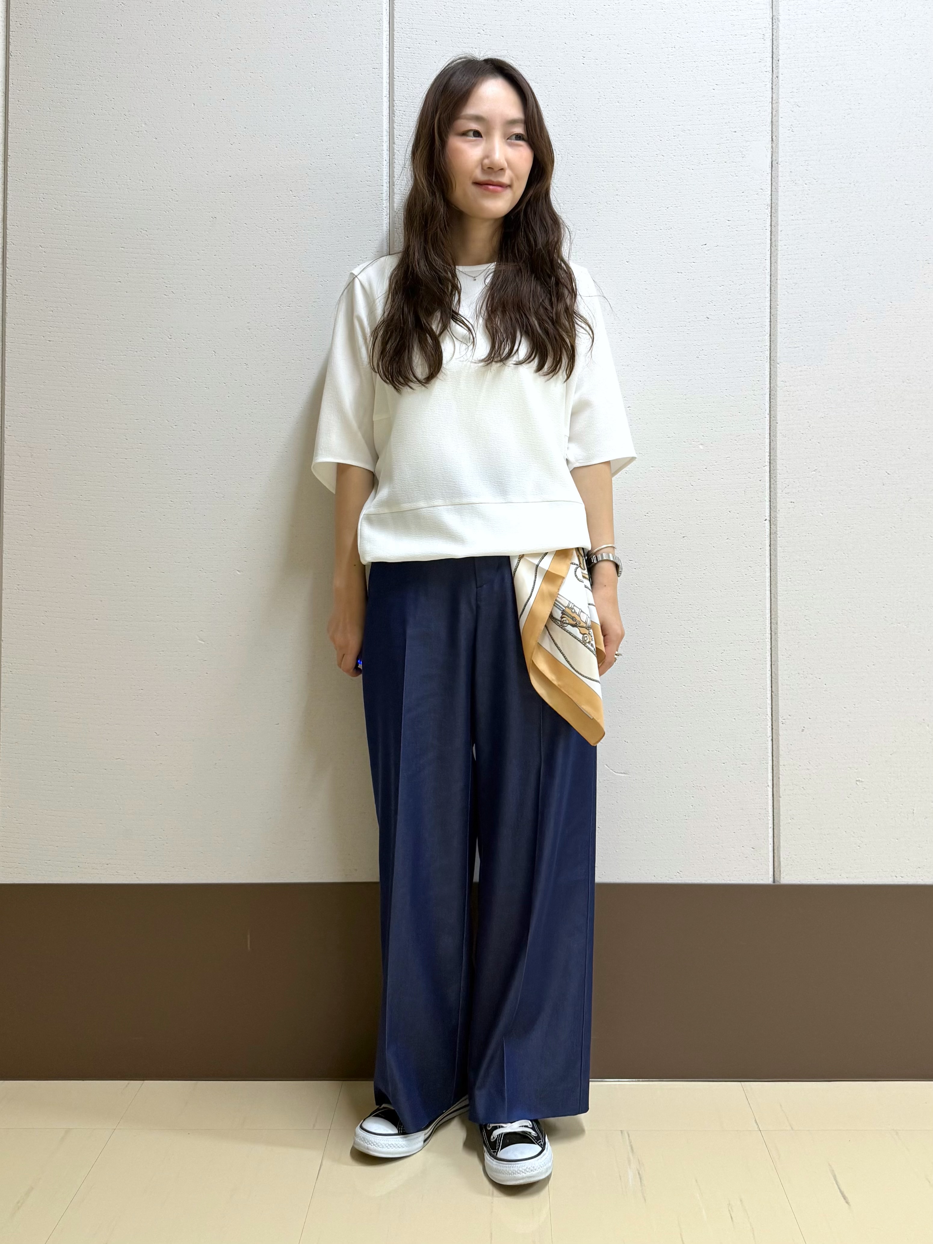 mamiさんの「INDIVI｜【洗える／2WAY／裾ドロスト付き】 ドルマンスリーブチュニックトップス」を使ったコーディネート