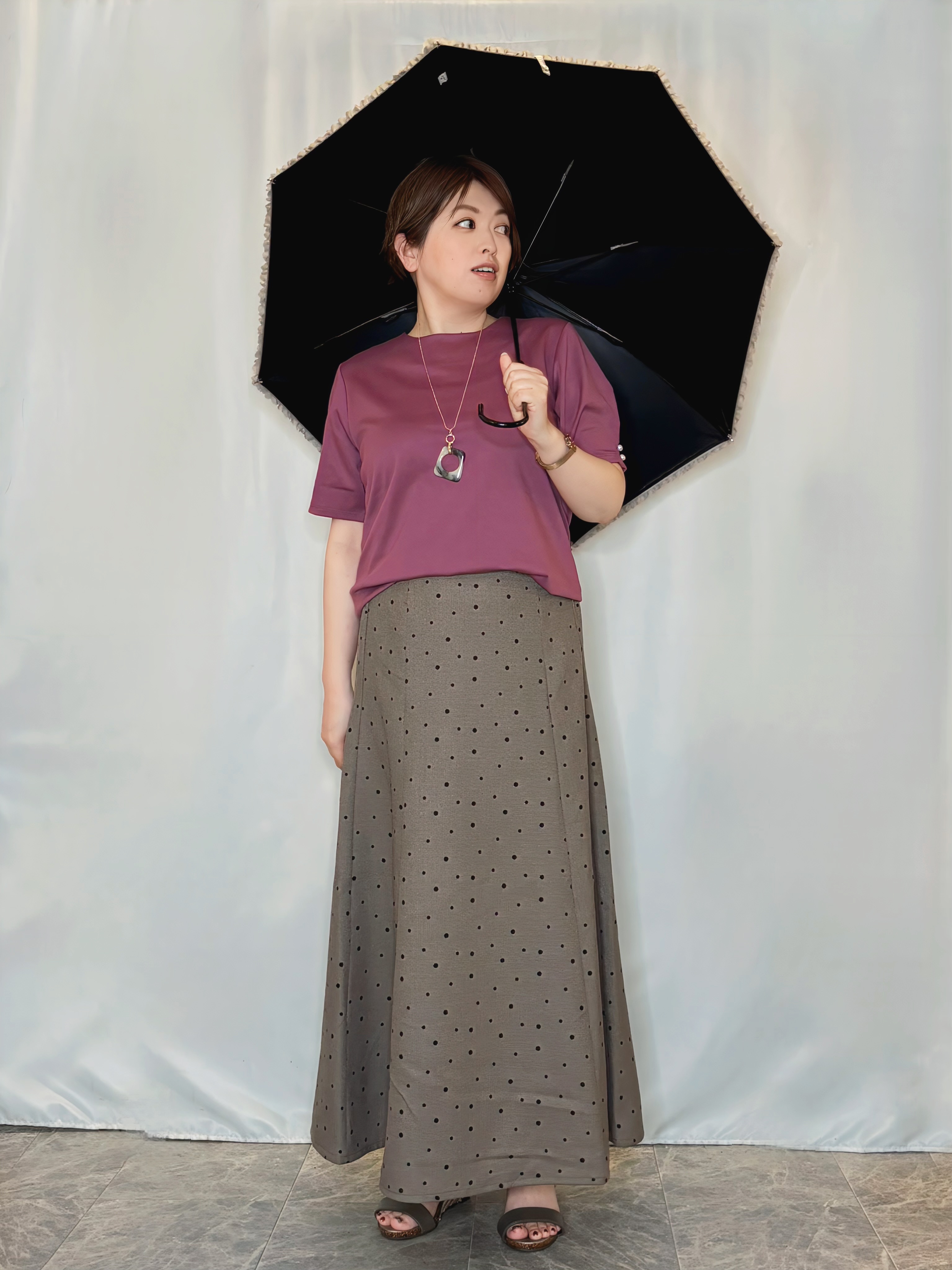 たみさんの「SHOO･LA･RUE｜【2点セット/洗濯機可/S-LL】ネックレス付き お袖パールブラウス」を使ったコーディネート