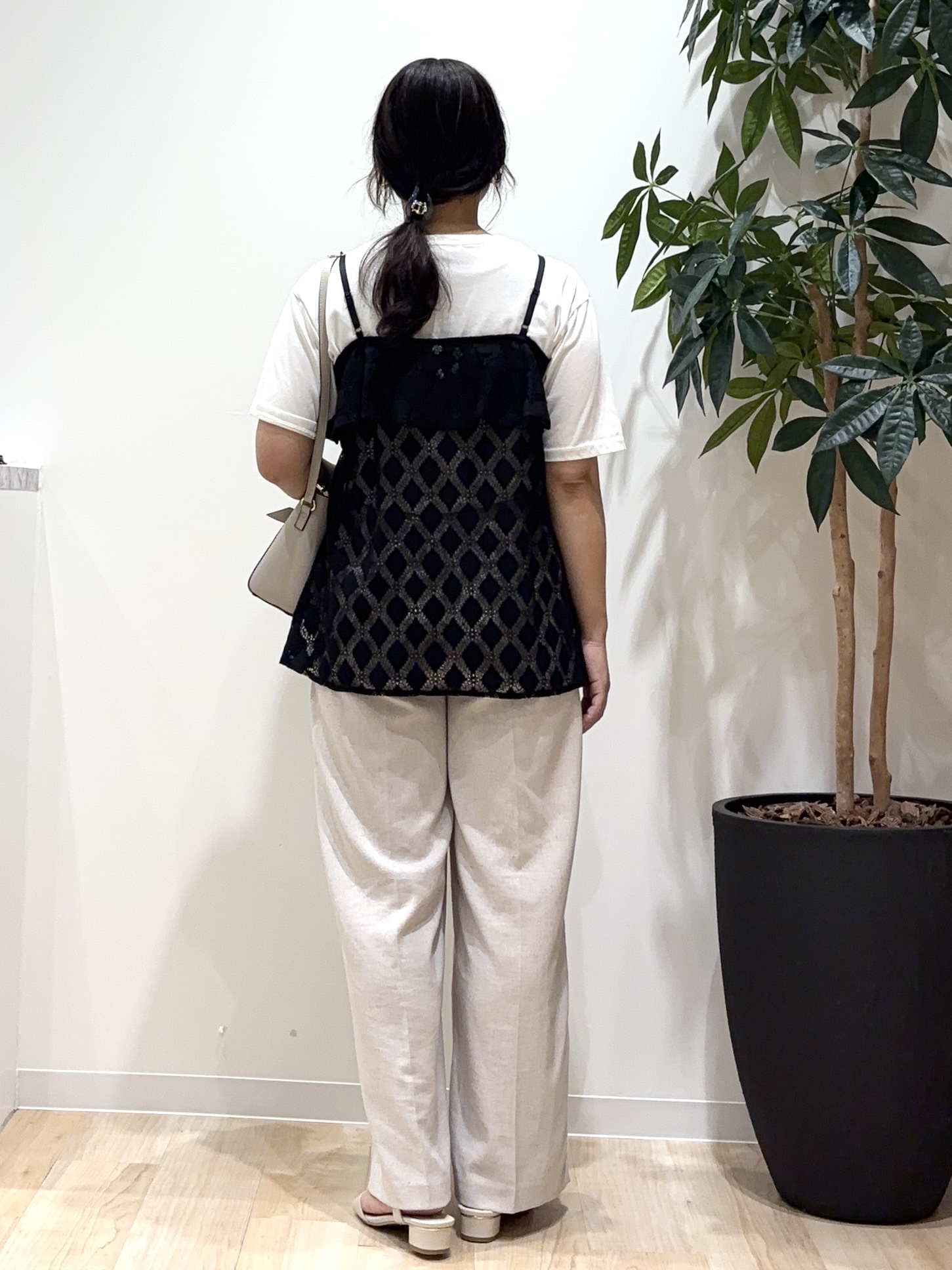 miraiさんの「grove｜【UVカット/接触冷感】プリントアソート5分袖Tシャツ」を使ったコーディネート