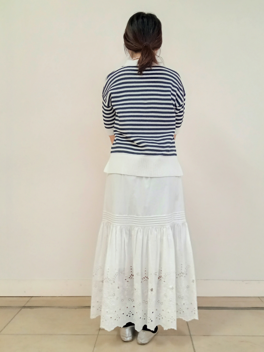 emiさんの「DRESSTERIOR｜ウォッシャブルエンブロイダリースカート」を使ったコーディネート