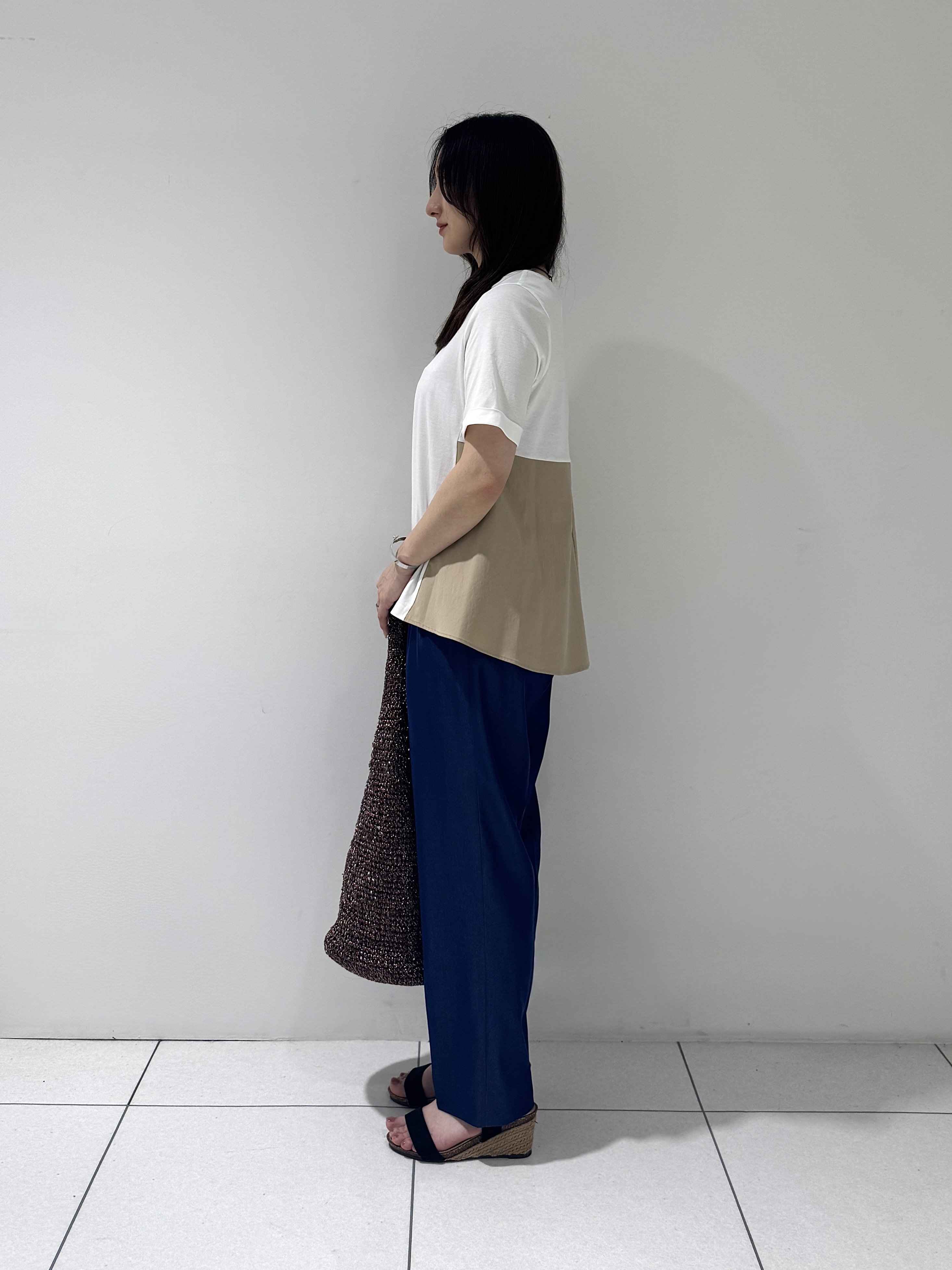 そんさんの「INDIVI｜【バックシャン】異素材ドッキングプルオーバー」を使ったコーディネート