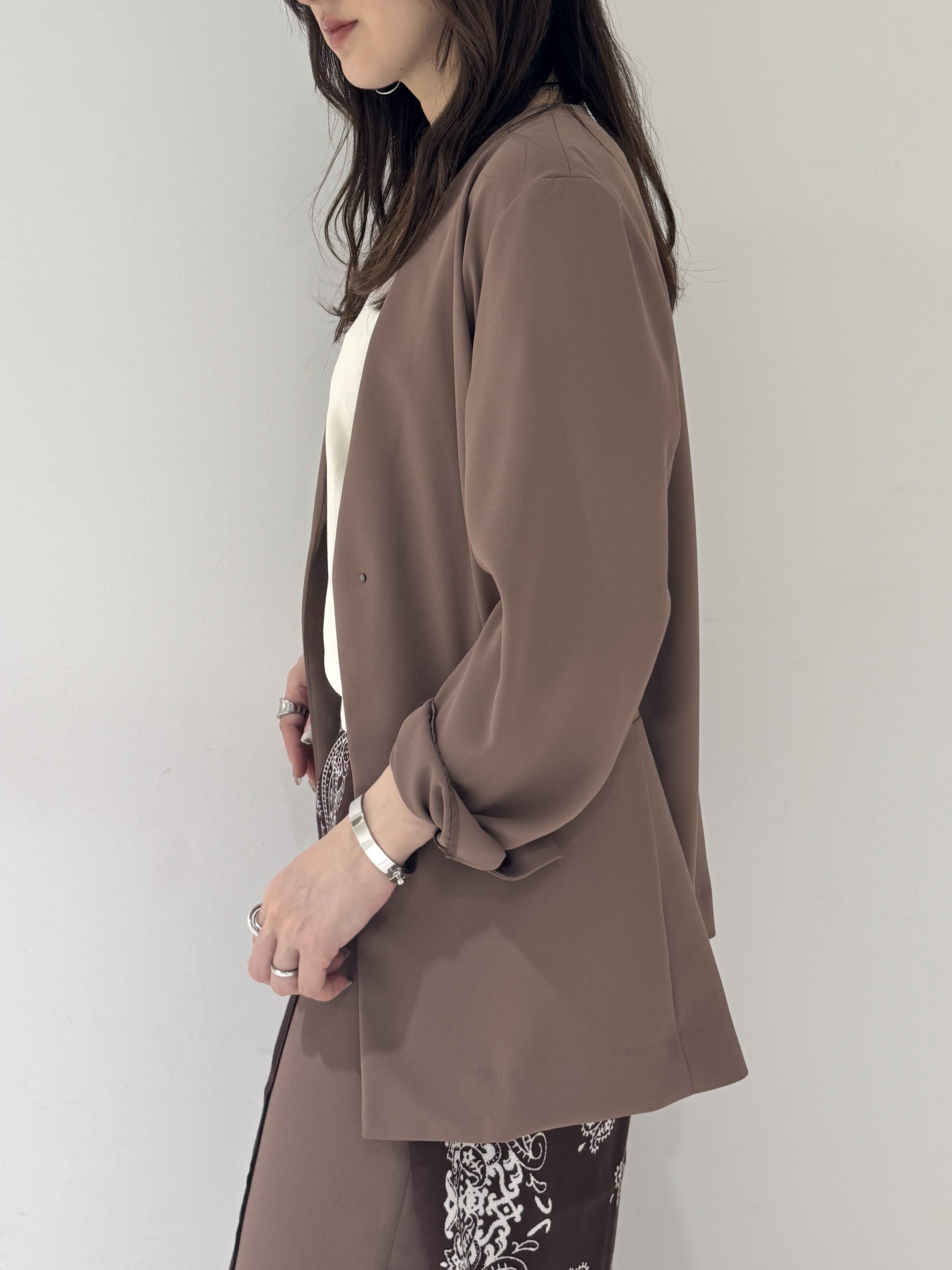 そんさんの「INDIVI｜【接触冷感／透湿／着る日傘】ノーカラージャケット」を使ったコーディネート
