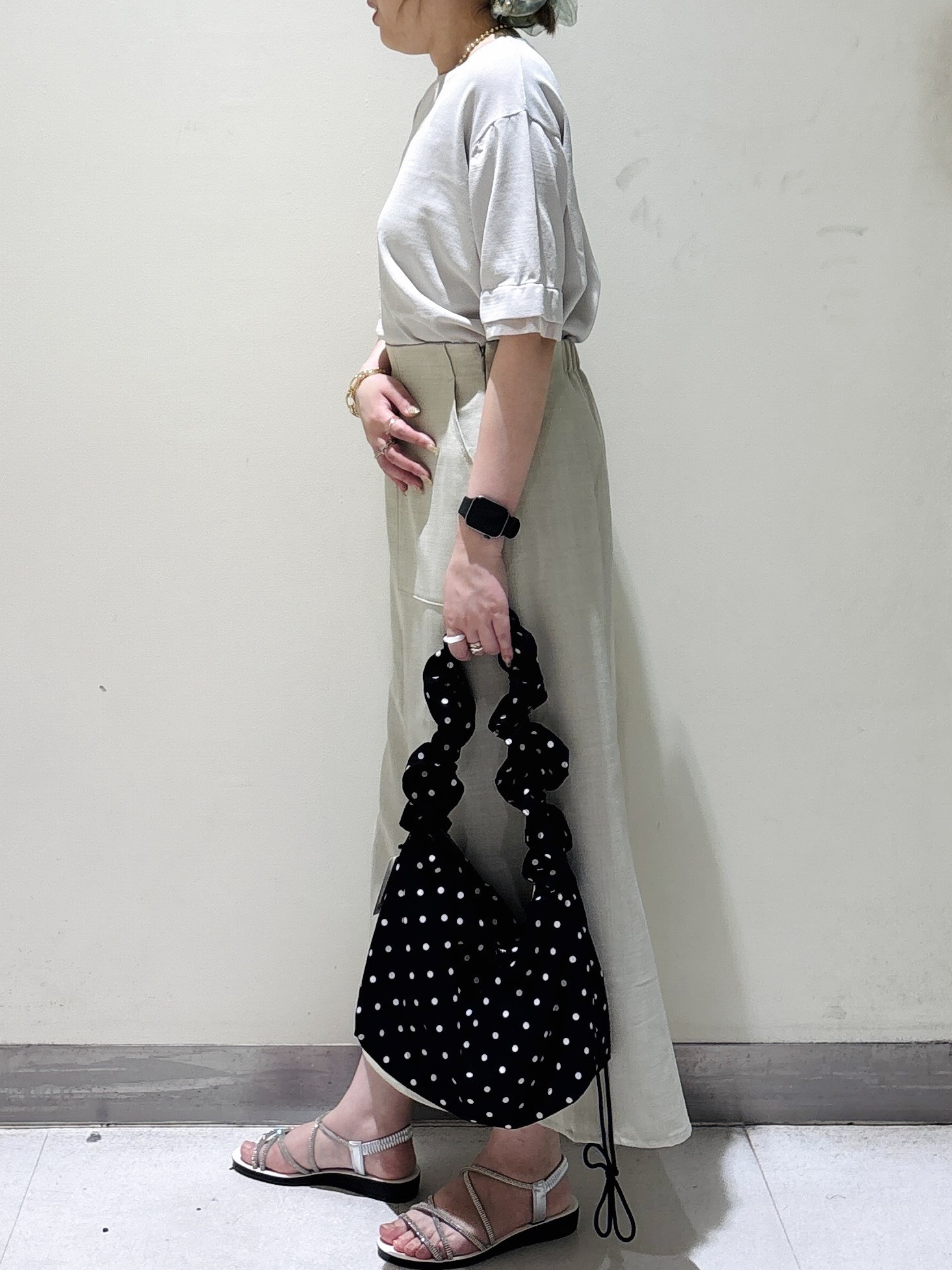 みきちぃさんの「OPAQUE.CLIP｜【UV／接触冷感／抗ピル】シアー＆レイヤード風さらりニット《洗濯機OK》」を使ったコーディネート