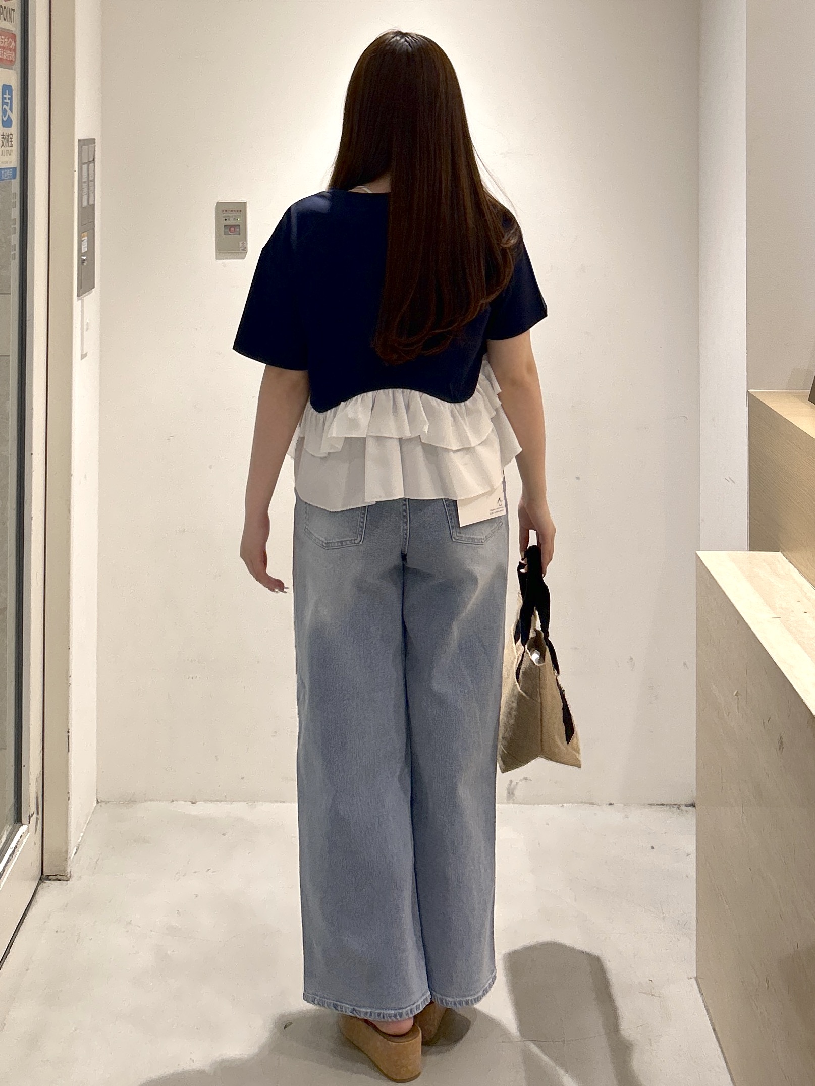 sayaさんの「OPAQUE.CLIP｜裾フリルドッキングTシャツ【洗濯機OK】」を使ったコーディネート