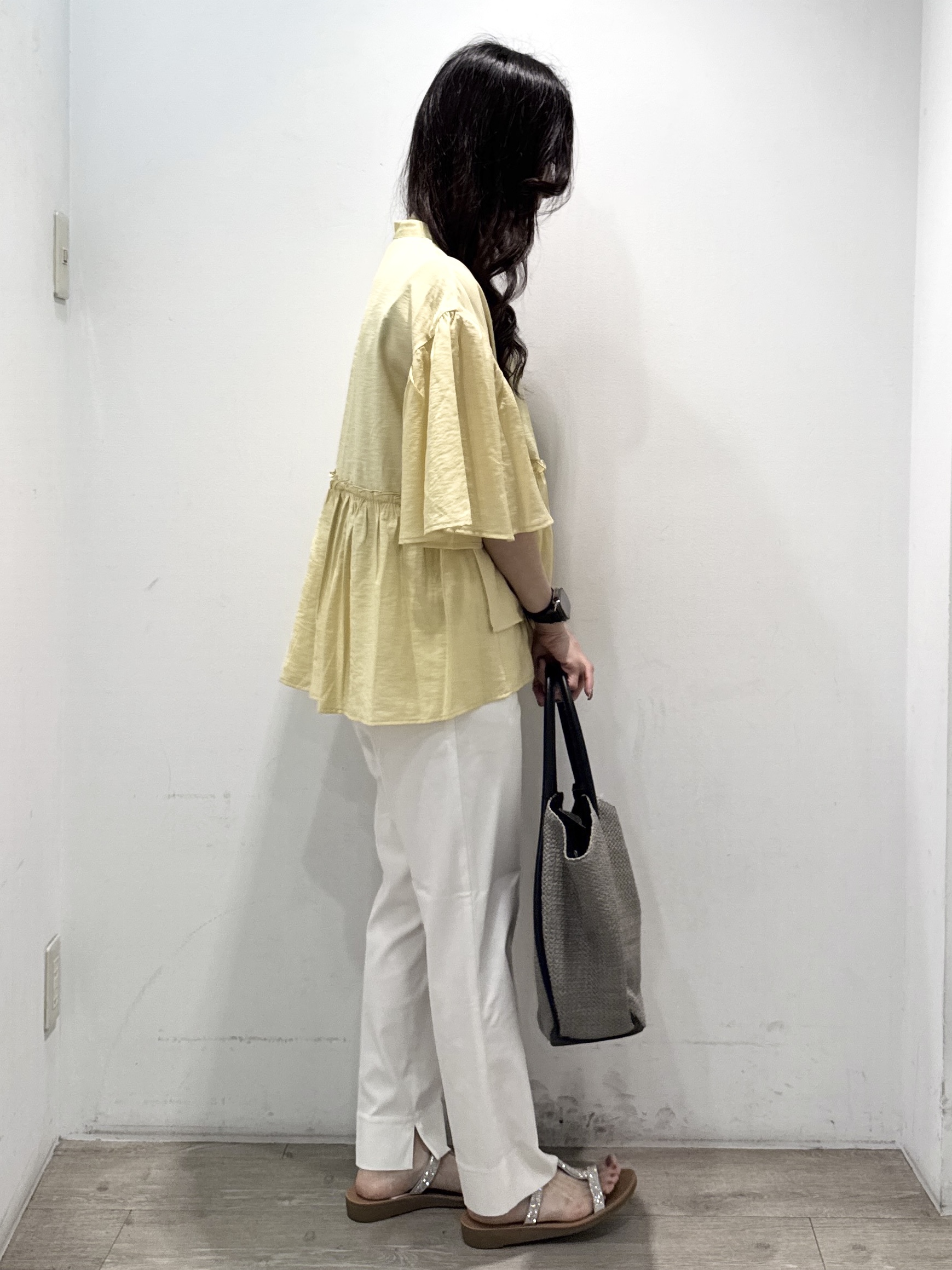 yuicciさんの「OPAQUE.CLIP｜アシンメトリーペプラムブラウス【洗濯機OK】」を使ったコーディネート