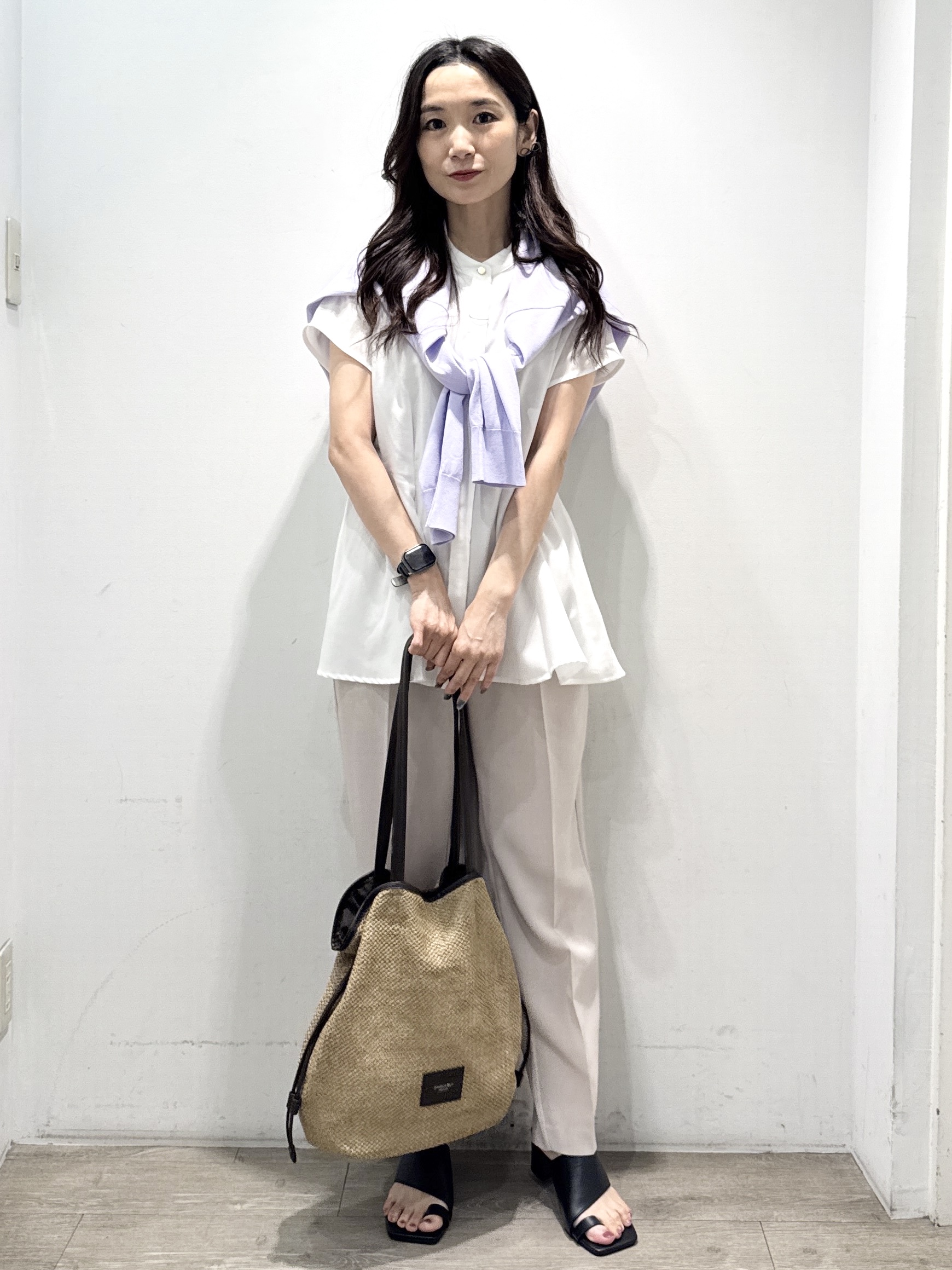 yuicciさんの「OPAQUE.CLIP｜【UV／接触冷感】Vネックリラクシーニットカーディガン《洗濯機OK／抗ピル》」を使ったコーディネート