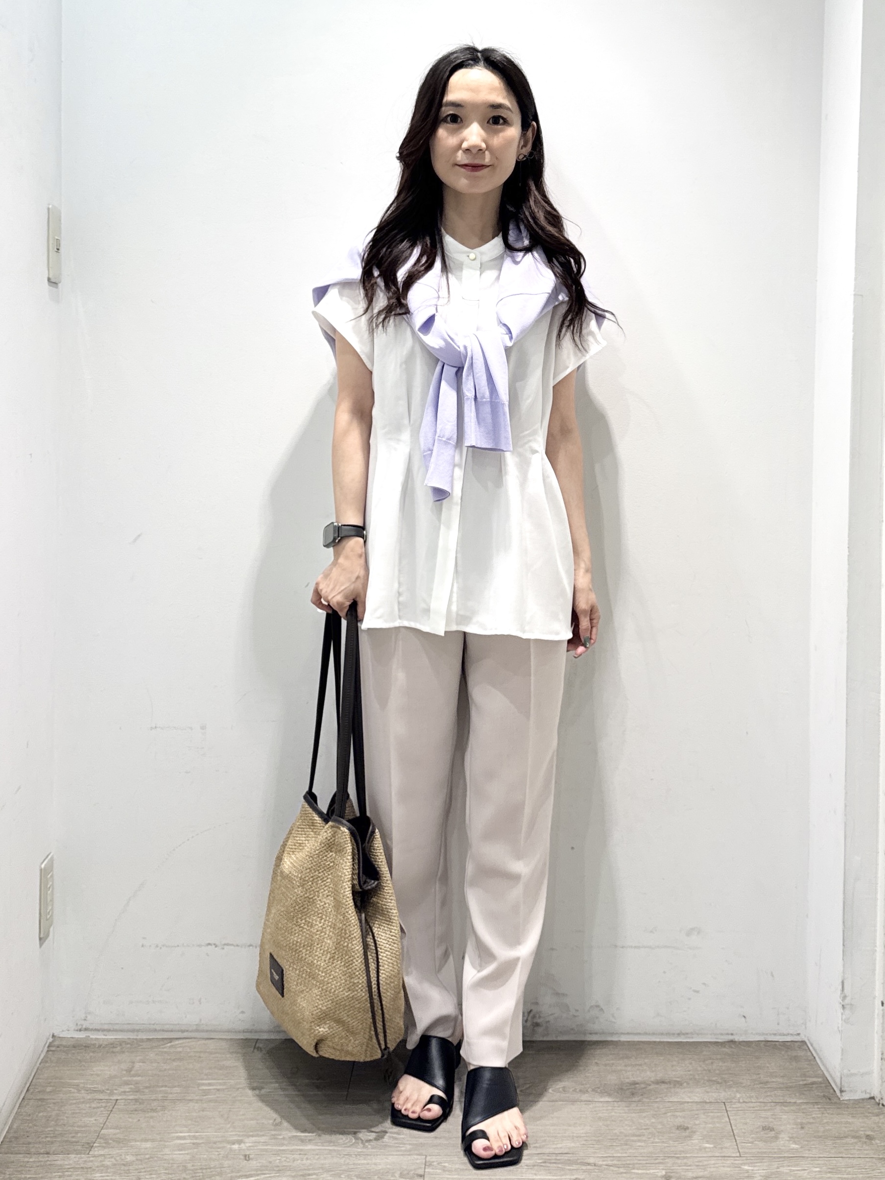 yuicciさんの「OPAQUE.CLIP｜【UV／接触冷感】Vネックリラクシーニットカーディガン《洗濯機OK／抗ピル》」を使ったコーディネート
