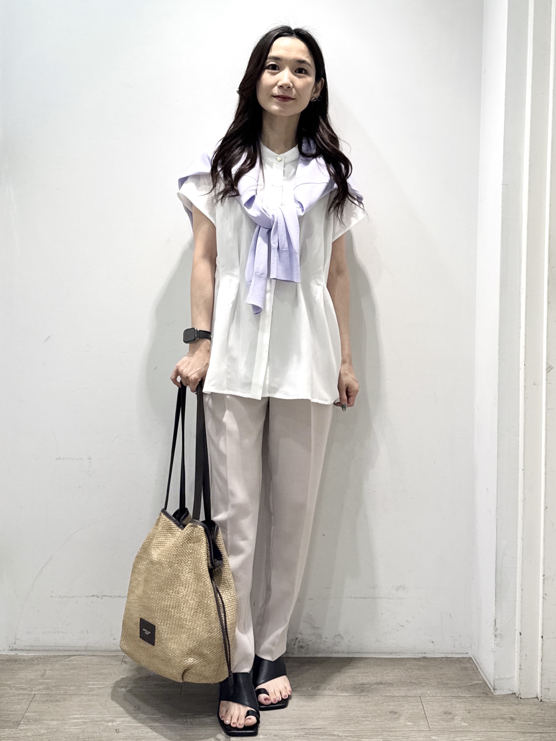 yuicciさんの「OPAQUE.CLIP｜【UV／接触冷感】Vネックリラクシーニットカーディガン《洗濯機OK／抗ピル》」を使ったコーディネート