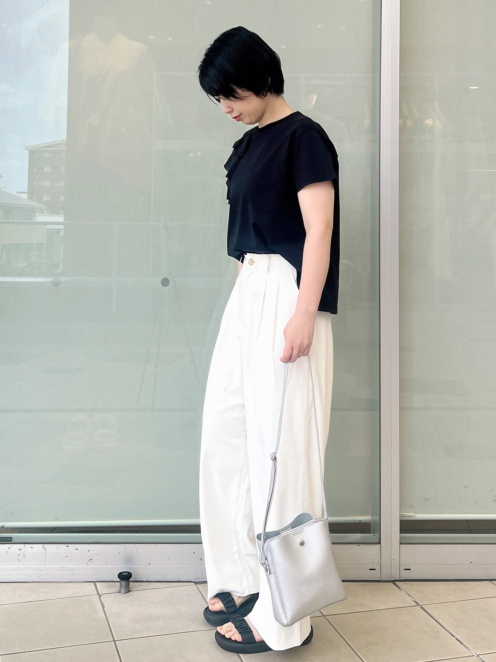 yo-koさんの「OPAQUE.CLIP｜【接触冷感】アシメフリルドッキングカットソー《UVケア／洗濯機OK》」を使ったコーディネート