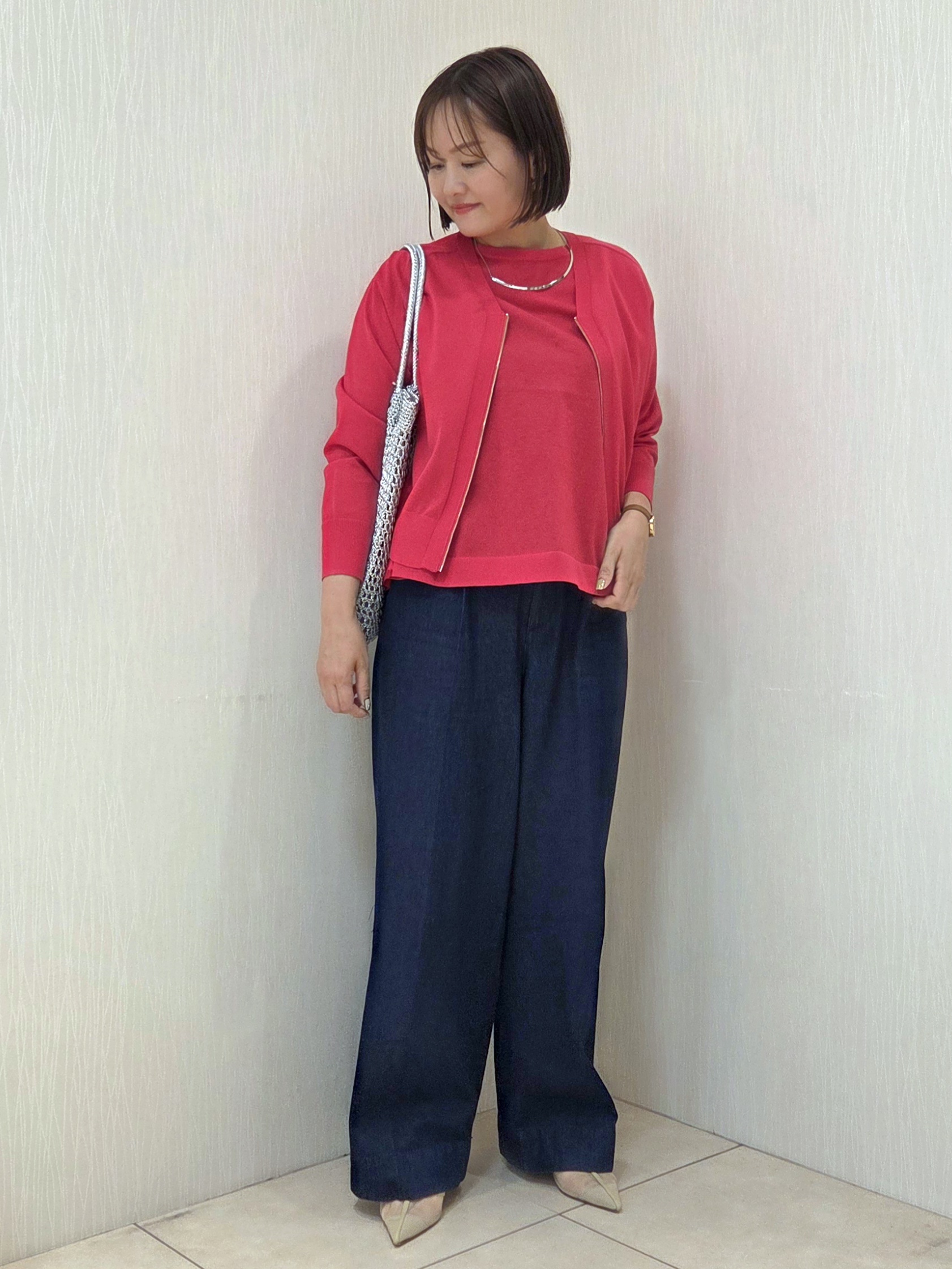 naokoさんの「UNTITLED｜【アンサンブル可/日除け・冷房対策】シアーレーヨンZIPカーディガン」を使ったコーディネート