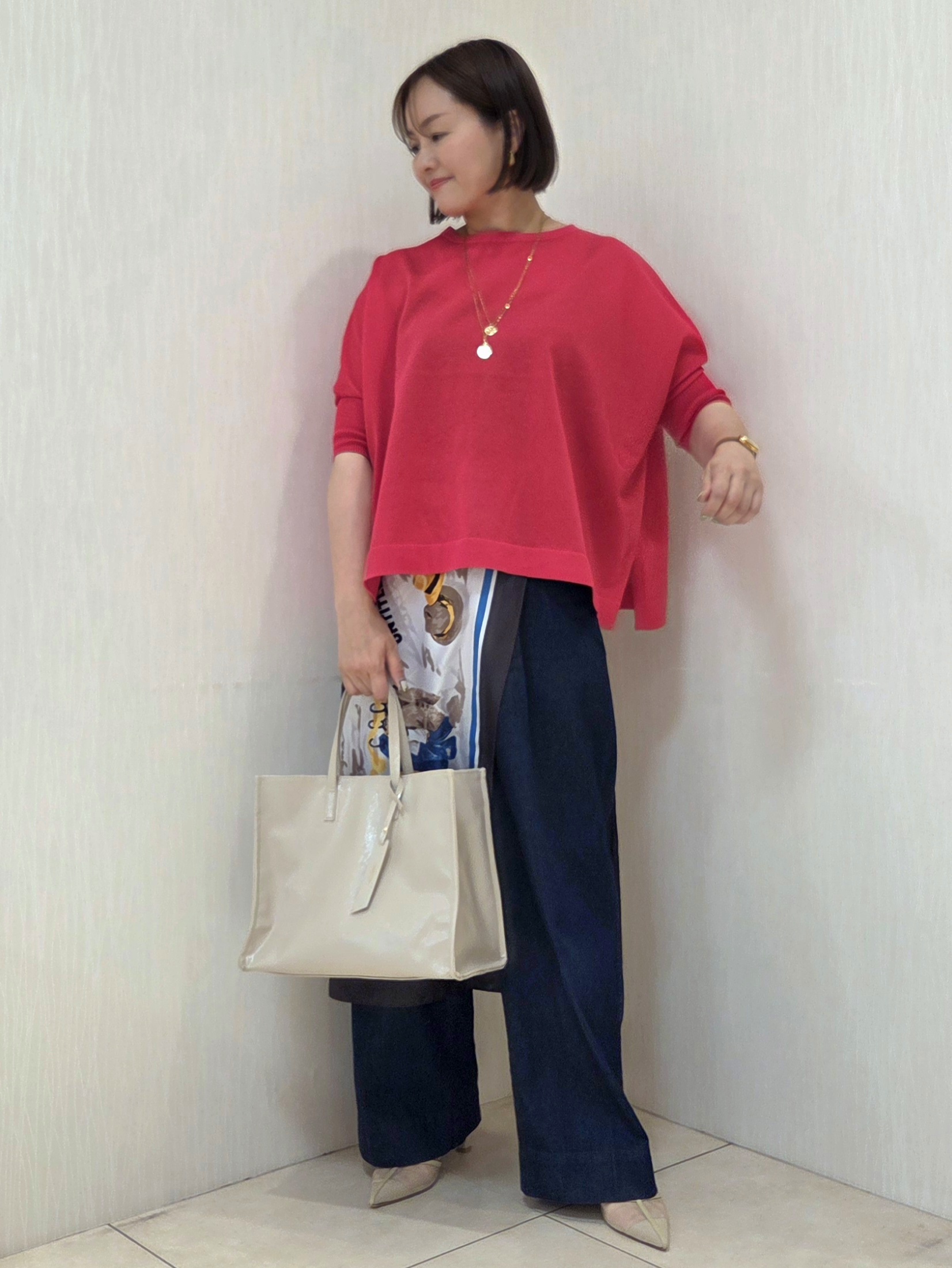 naokoさんの「UNTITLED｜【アンサンブル可/日除け・冷房対策】シアーレーヨンZIPカーディガン」を使ったコーディネート