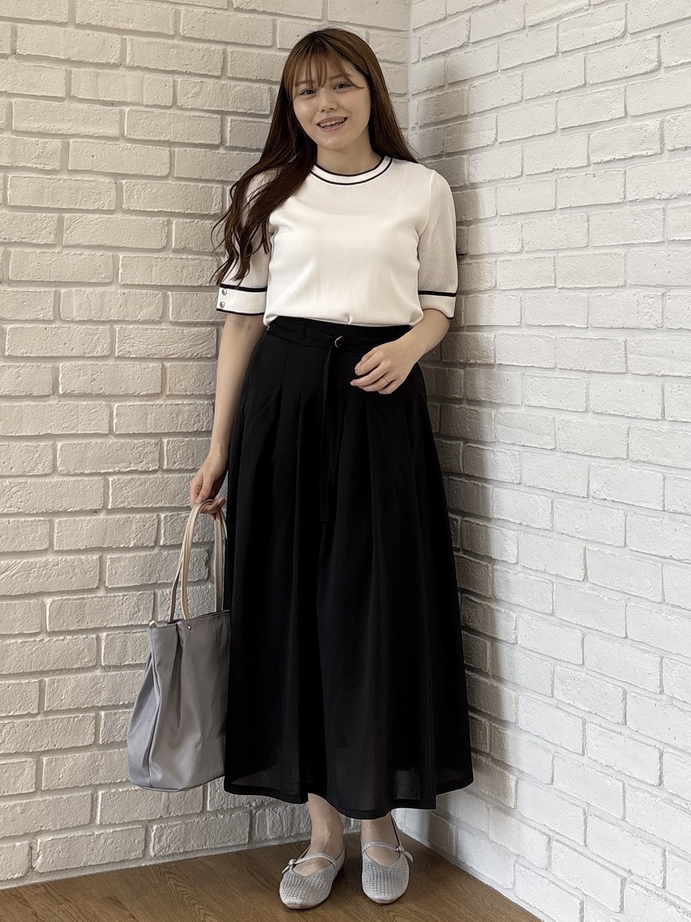 sayaさんの「grove｜新色追加！【シリーズ累計36万枚/名品ニット】やわらかドライタッチ 袖メッシュ編みニット」を使ったコーディネート