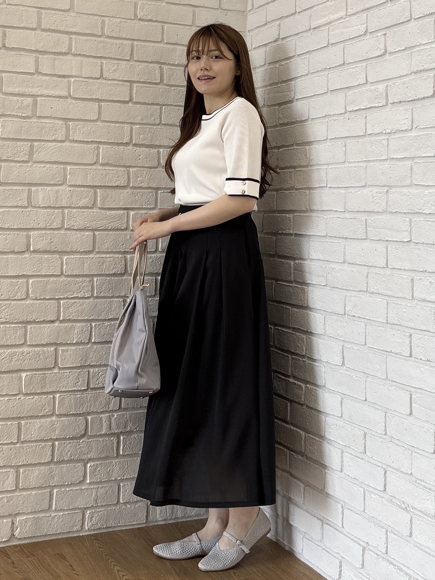 sayaさんの「grove｜新色追加！【シリーズ累計36万枚/名品ニット】やわらかドライタッチ 袖メッシュ編みニット」を使ったコーディネート