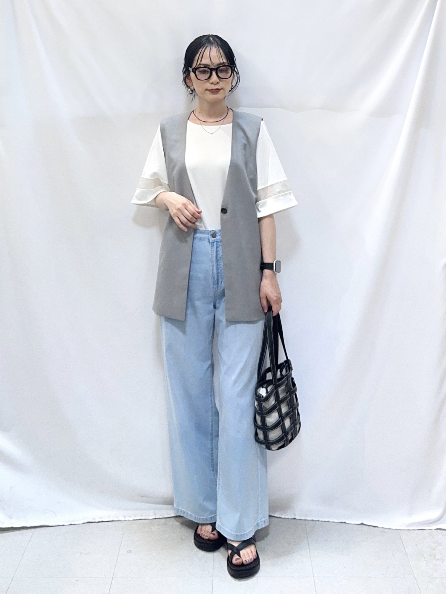 𝐇𝐢𝐫𝐨𝐦𝐢さんの「SHOO･LA･RUE｜【セットアップ可/洗濯後しわになりにくい/S-LL】シンプルで合わせやすい ノーカラージレ」を使ったコーディネート