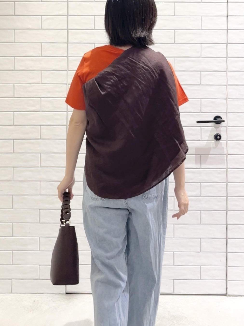 しおりさんの「OPAQUE.CLIP｜フレンチリネンシャツ／カシュクール【洗濯機OK】《5col》」を使ったコーディネート