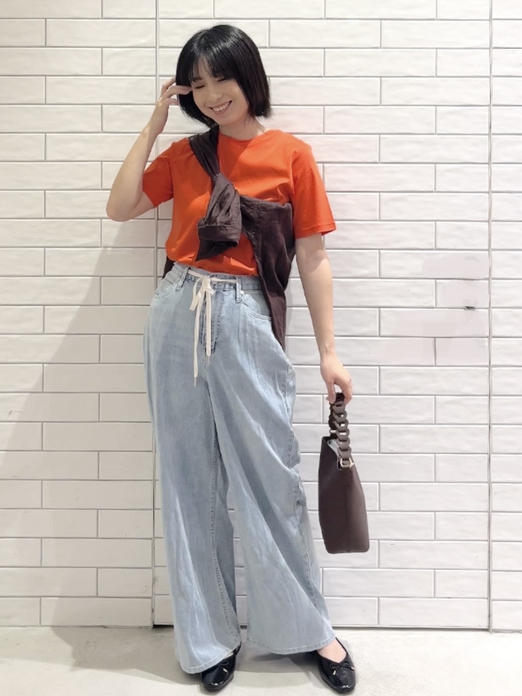 しおりさんの「OPAQUE.CLIP｜ベーシックTシャツ／オーガニックコットン混【洗濯機OK】」を使ったコーディネート