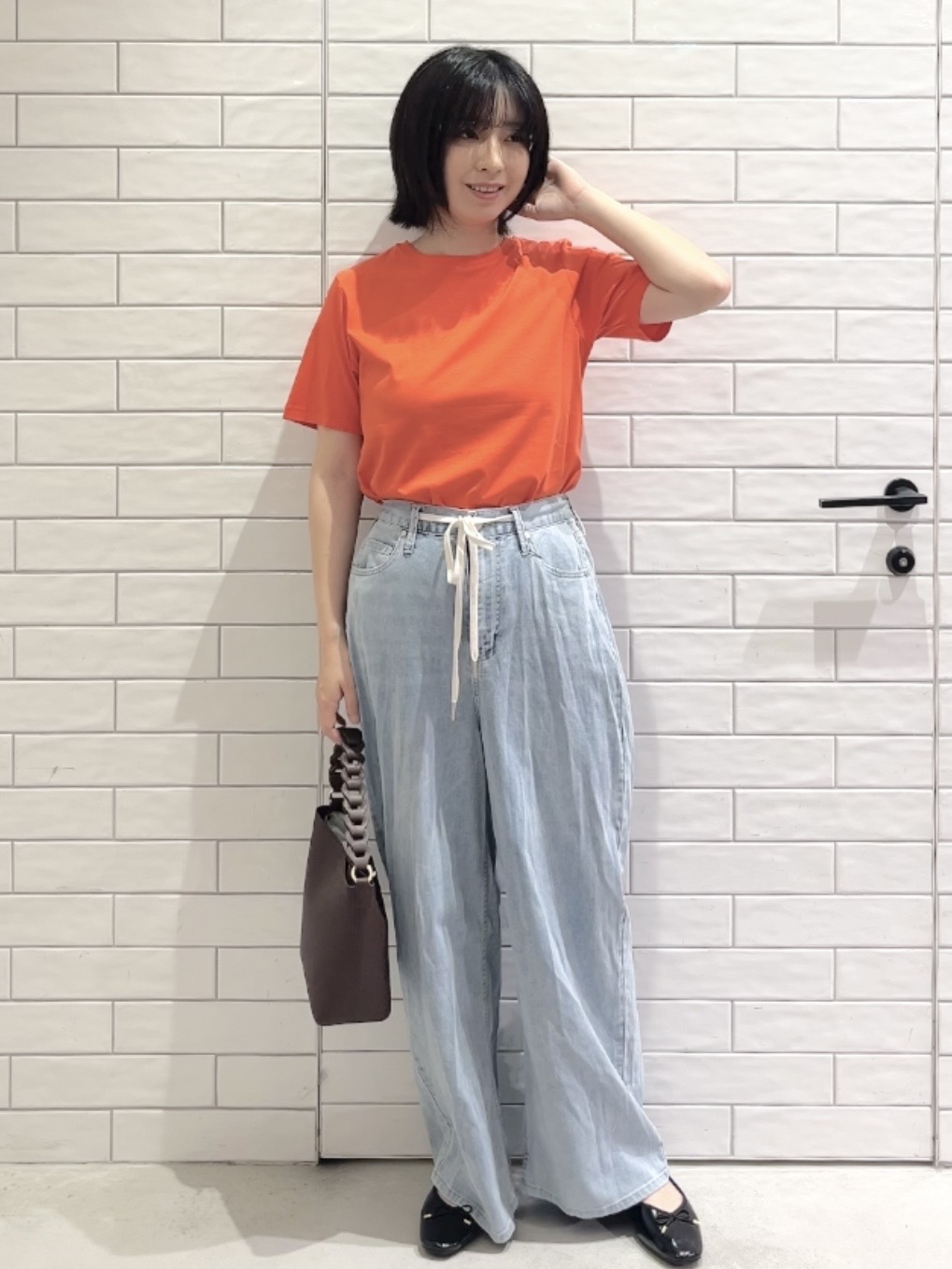 しおりさんの「OPAQUE.CLIP｜ベーシックTシャツ／オーガニックコットン混【洗濯機OK】」を使ったコーディネート