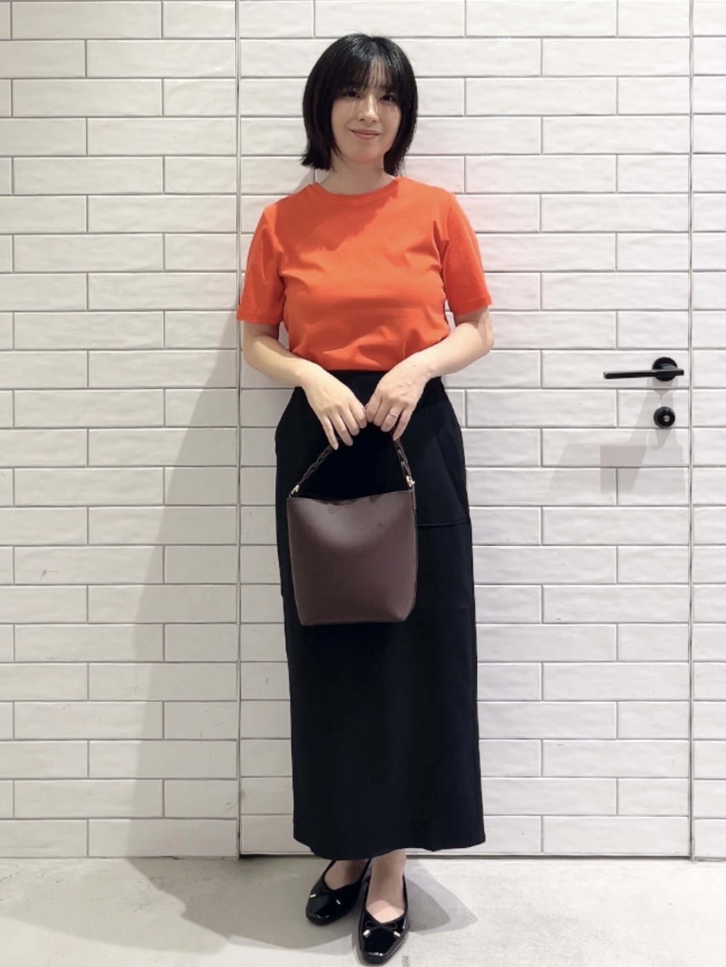しおりさんの「OPAQUE.CLIP｜ベーシックTシャツ／オーガニックコットン混【洗濯機OK】」を使ったコーディネート