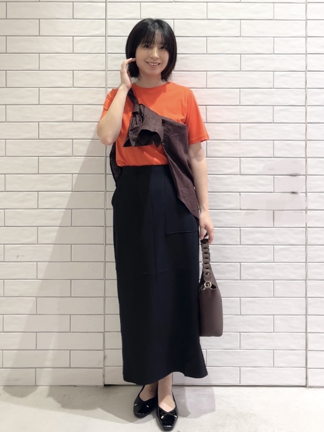 しおりさんの「OPAQUE.CLIP｜ベーシックTシャツ／オーガニックコットン混【洗濯機OK】」を使ったコーディネート