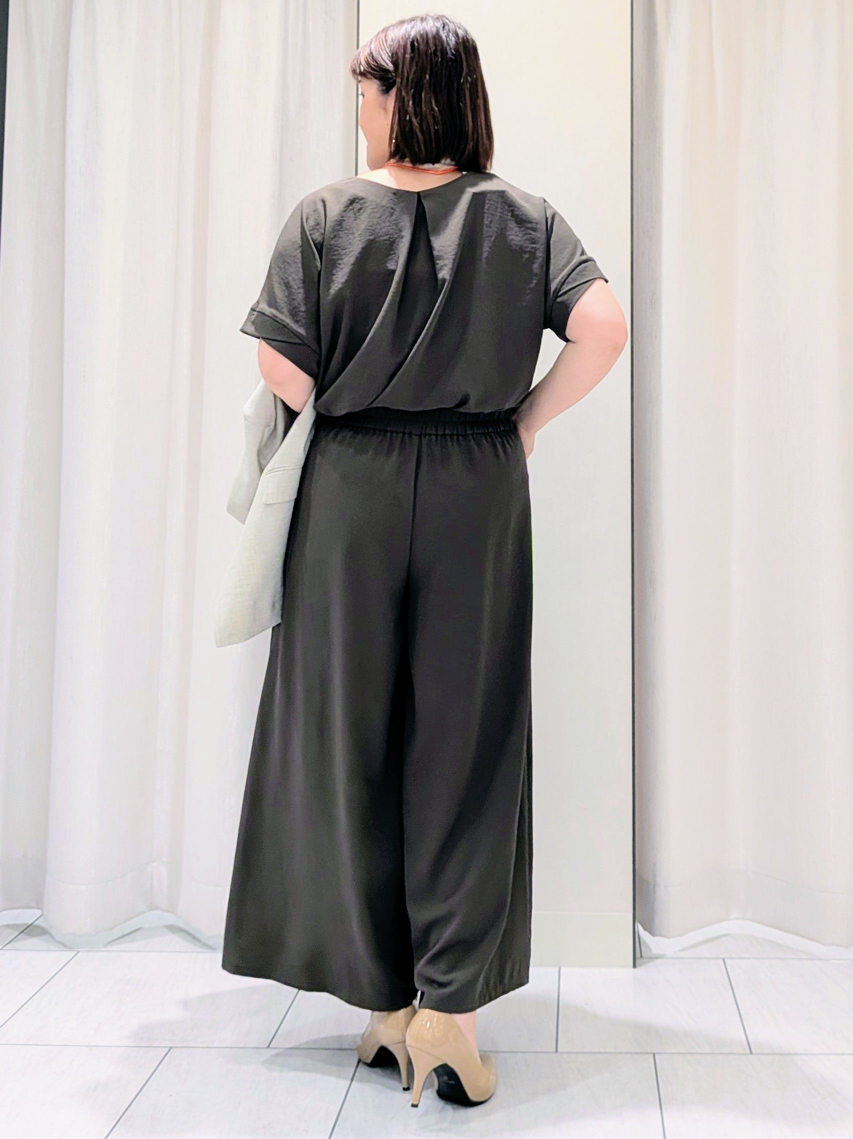 Onumaさんの「UNTITLED｜◆【さらりと快適/セットアップ可/UV/接触冷感】スラブカラーレスジャケット」を使ったコーディネート