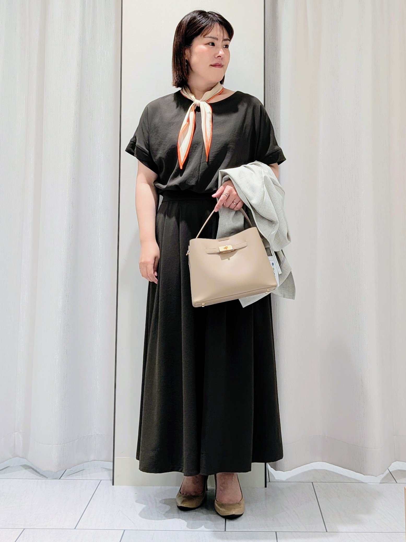 Onumaさんの「UNTITLED｜◆【さらりと快適/セットアップ可/UV/接触冷感】スラブカラーレスジャケット」を使ったコーディネート