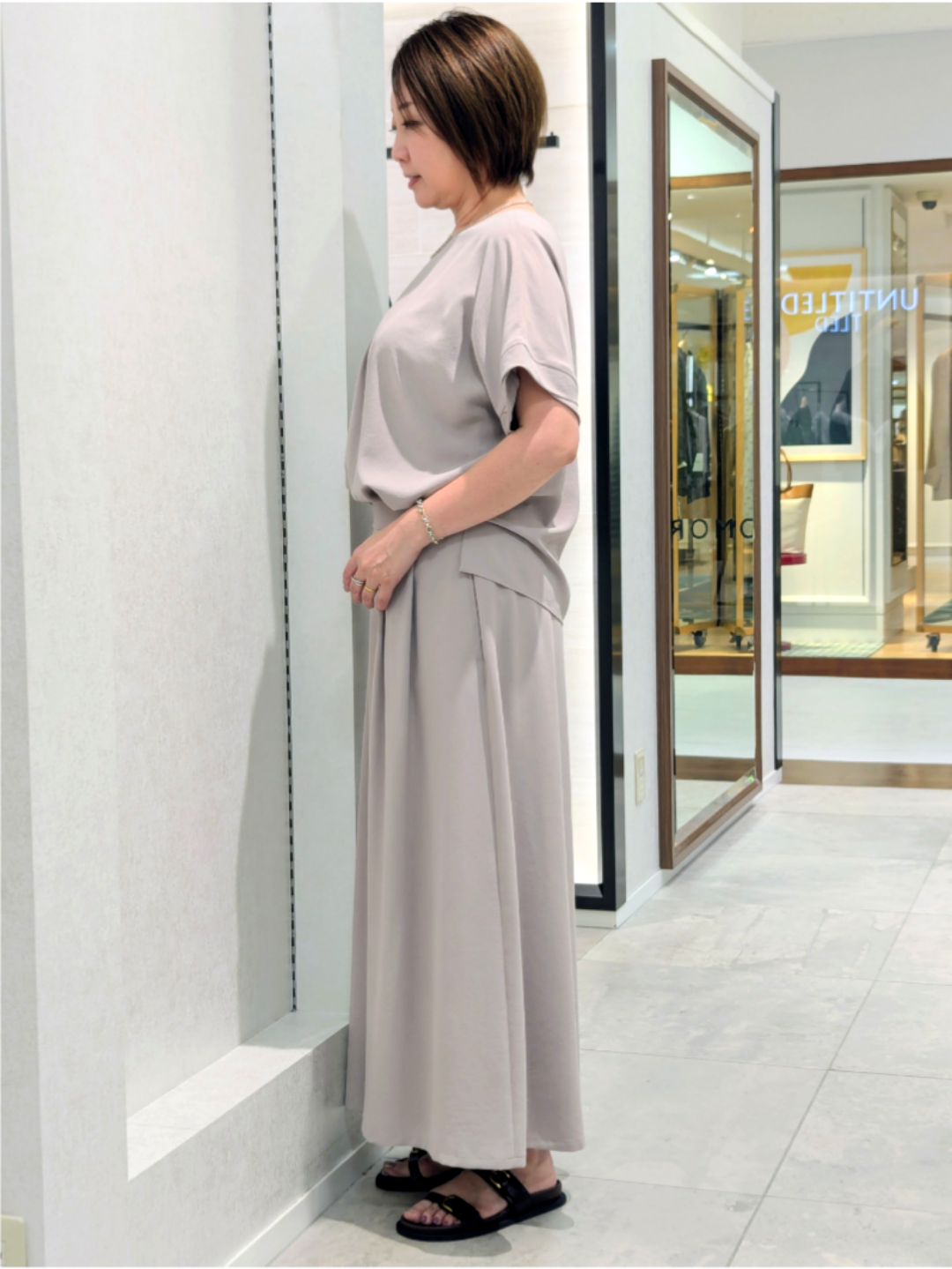 odaさんの「UNTITLED｜【セットアップ可/UVカット/前後2WAY】リラクシーフレンチスリーブブラウス」を使ったコーディネート