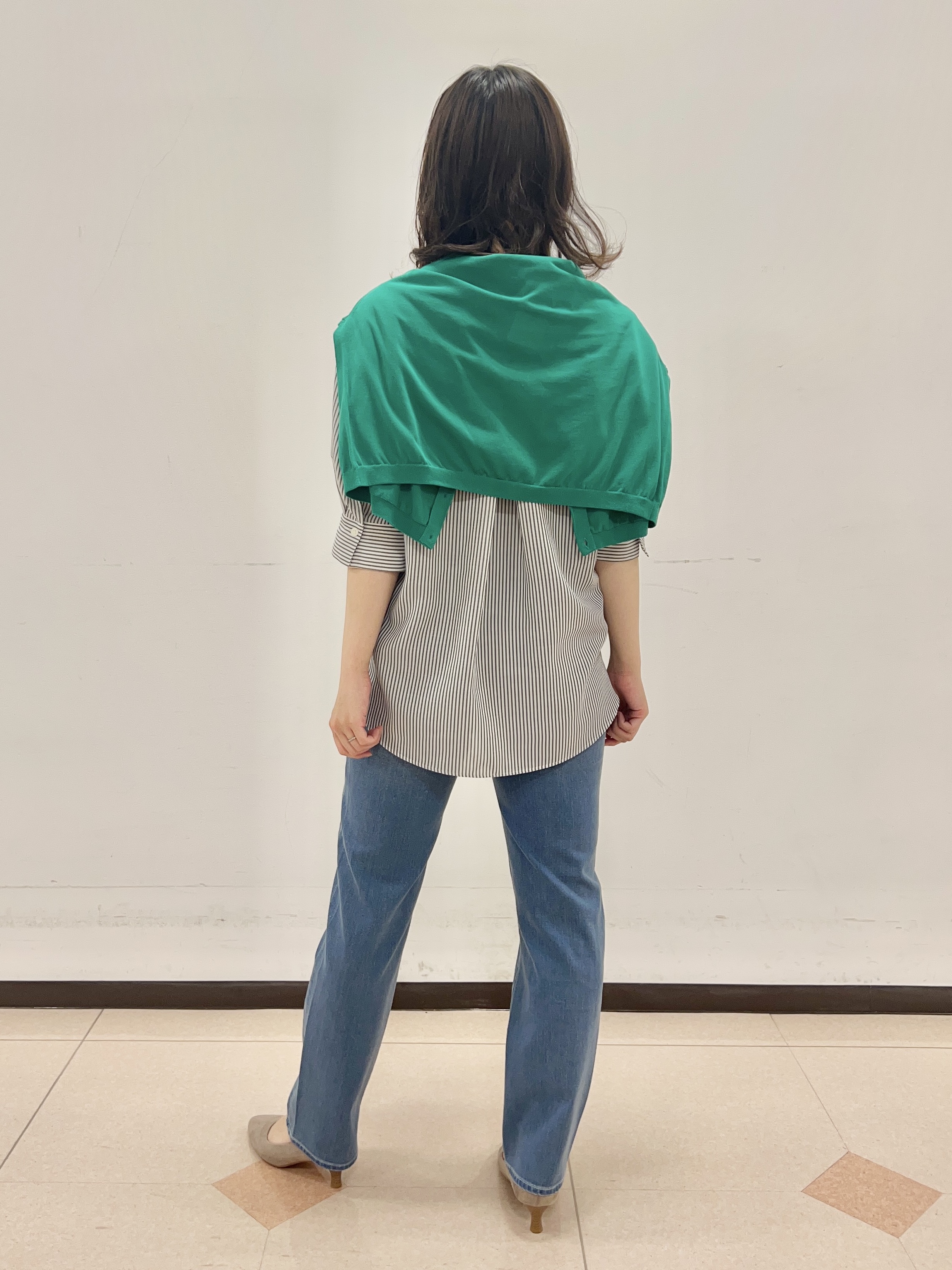 りおさんの「UNTITLED｜【接触冷感/通気性/洗える】フロントフリルブラウス」を使ったコーディネート