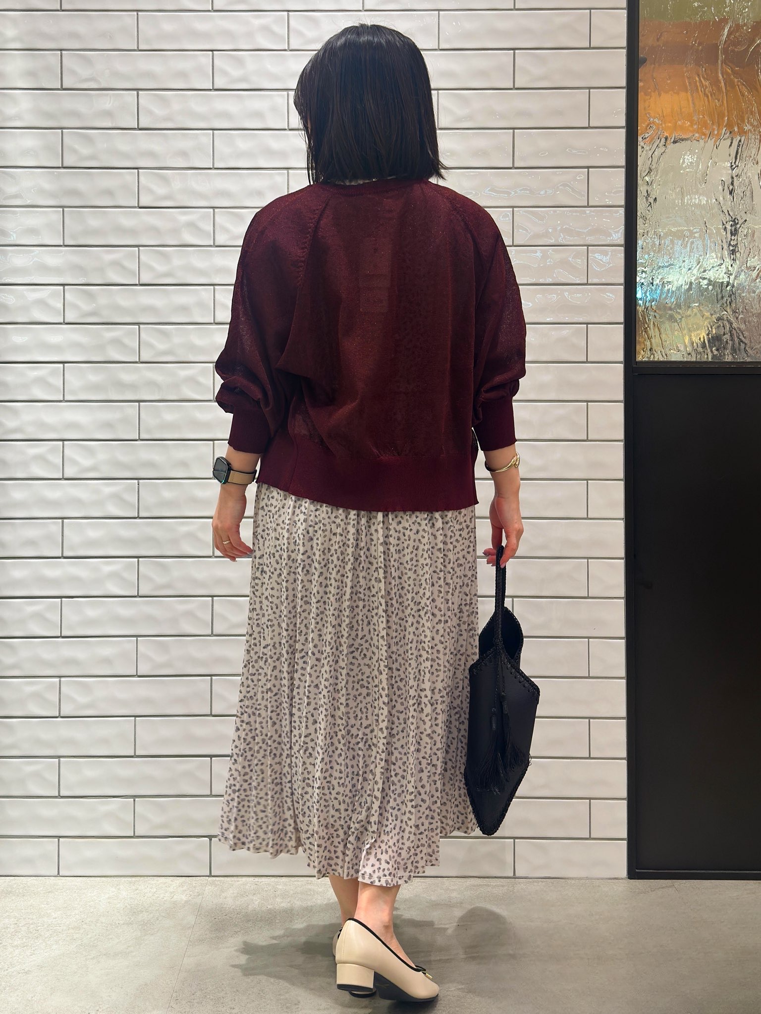 Minさんの「OPAQUE.CLIP｜【接触冷感】シアーラメドルマンショートカーディガン《洗濯機OK》」を使ったコーディネート