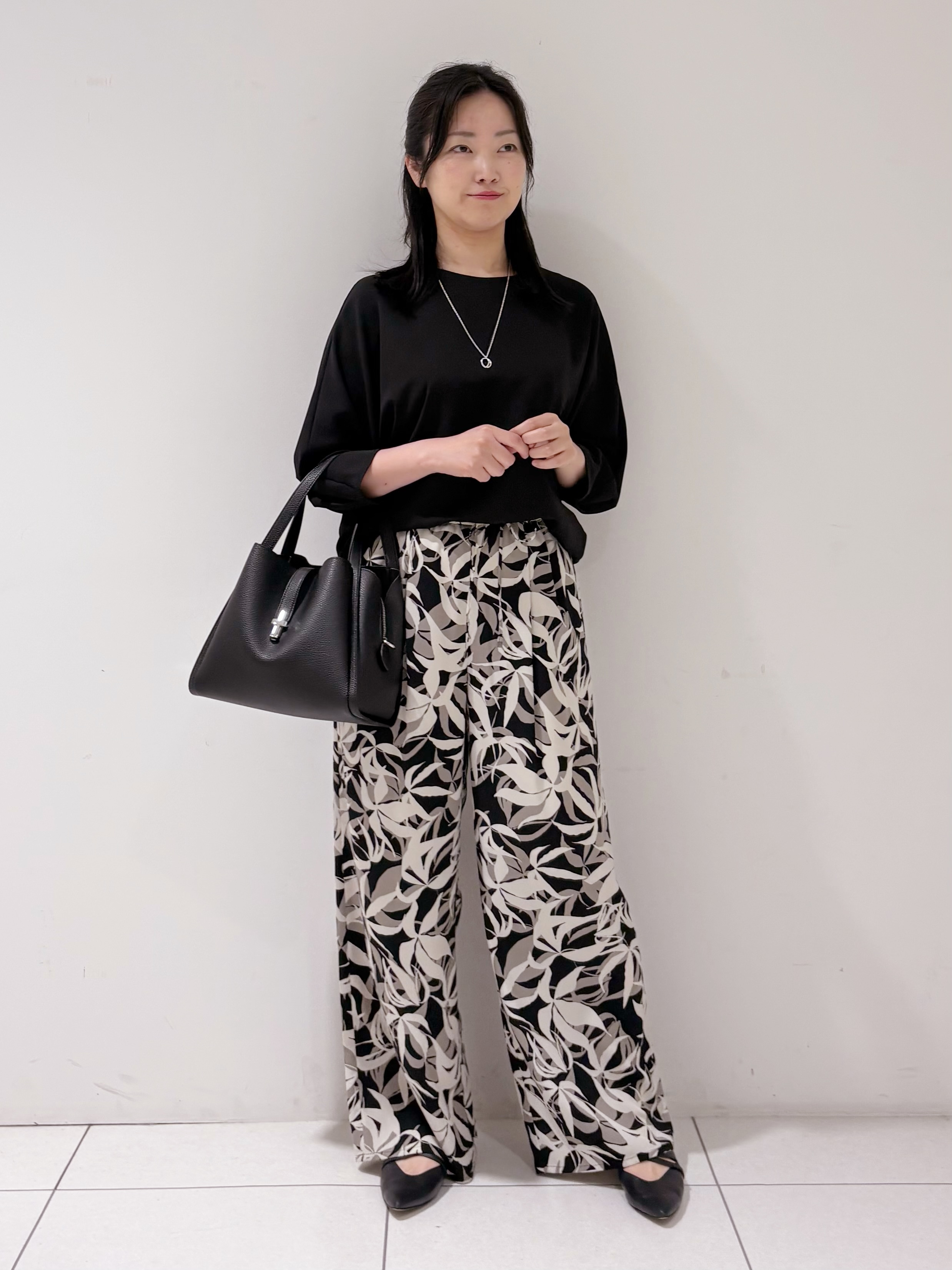 momokoさんの「INDIVI｜【接触冷感／透湿／着る日傘】ドルマントップス」を使ったコーディネート