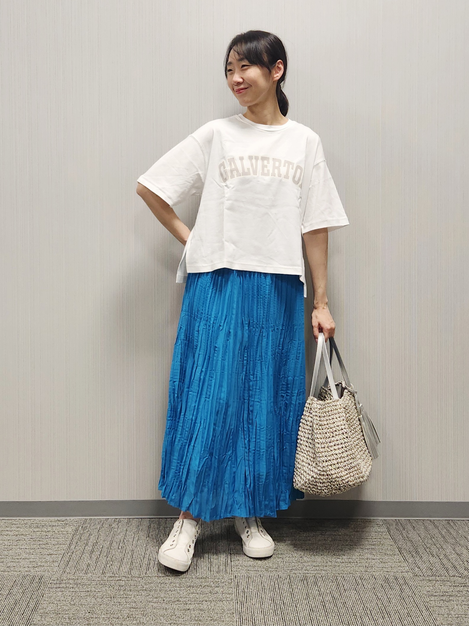 naraさんの「Dessin｜【撥水加工】ロゴプリントTシャツ」を使ったコーディネート