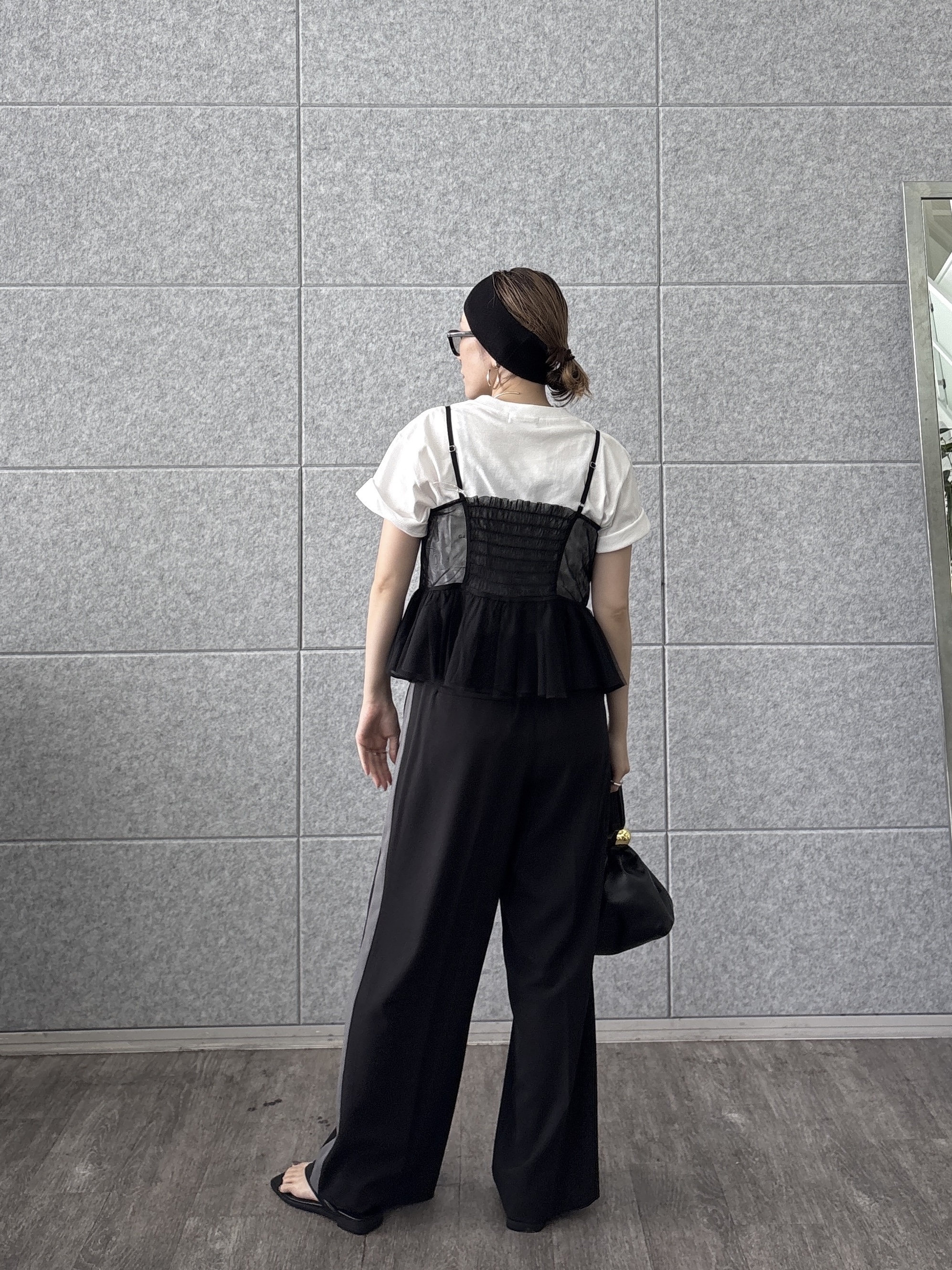 kotakiさんの「INDIVI｜タイポグラフィTシャツ【接触冷感】」を使ったコーディネート