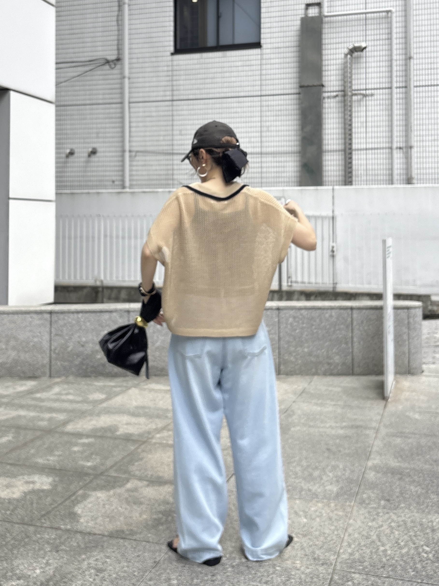 kotakiさんの「INDIVI｜メッシュポロドルマンニット」を使ったコーディネート
