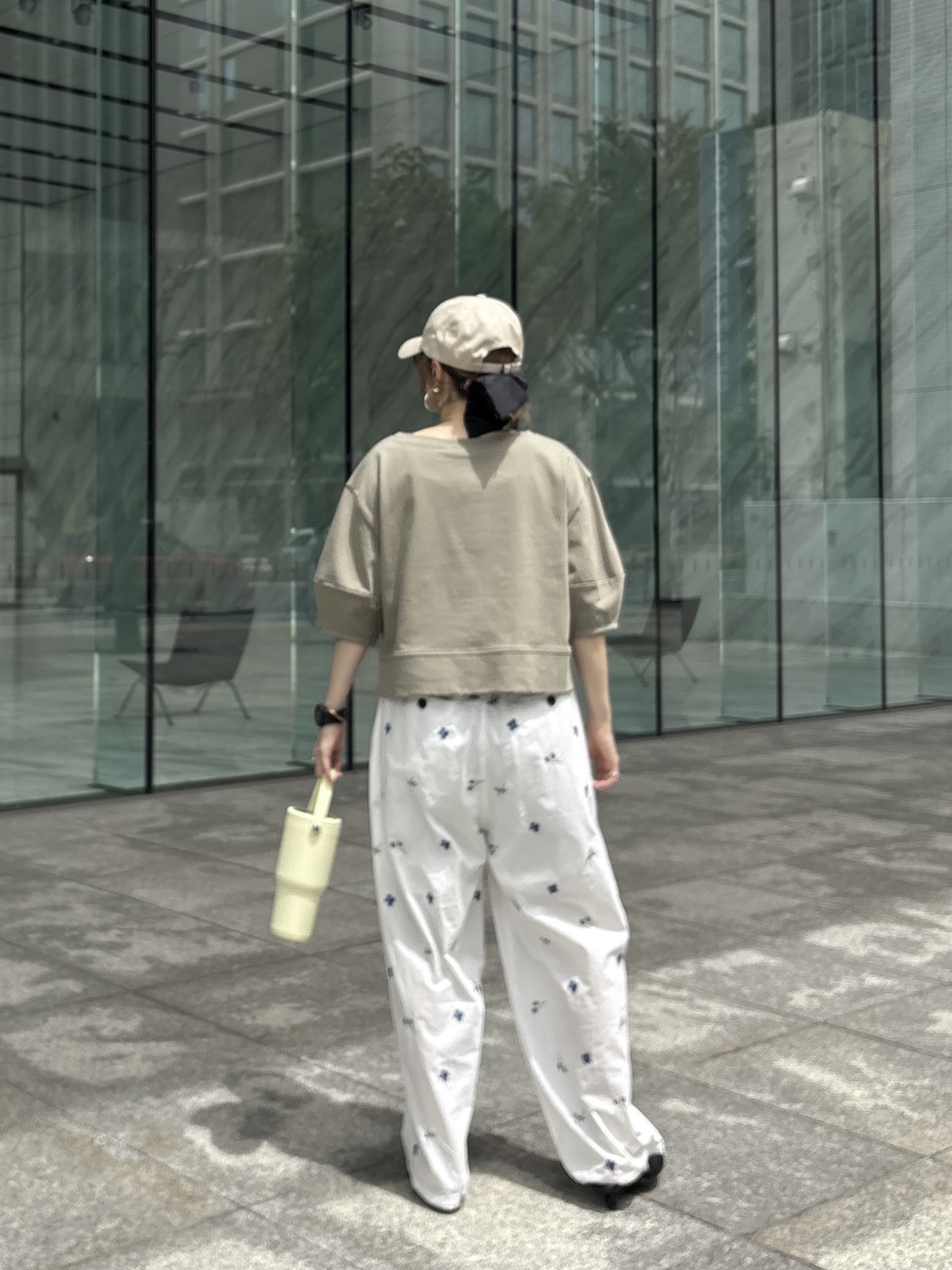 kotakiさんの「INDIVI｜ハーフスリーブフォルムカットソー【再入荷／マシンウォッシュ／接触冷感】」を使ったコーディネート