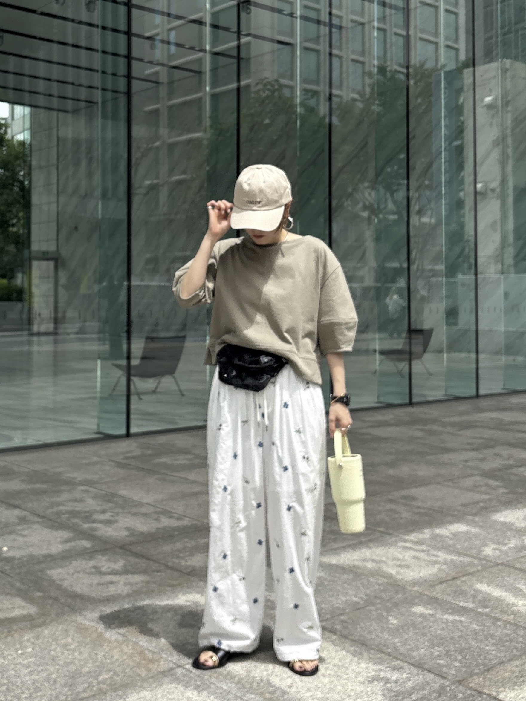 kotakiさんの「INDIVI｜ハーフスリーブフォルムカットソー【再入荷／マシンウォッシュ／接触冷感】」を使ったコーディネート