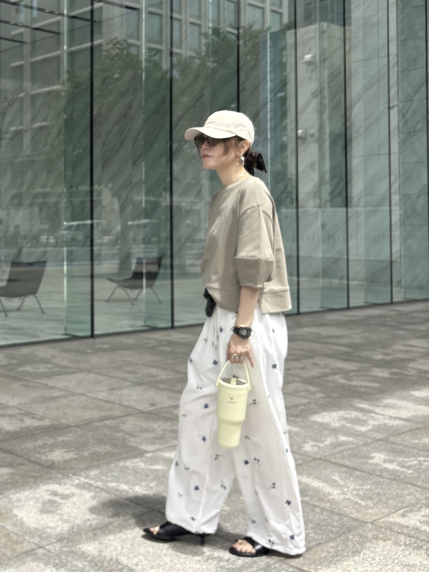 kotakiさんの「INDIVI｜ハーフスリーブフォルムカットソー【再入荷／マシンウォッシュ／接触冷感】」を使ったコーディネート