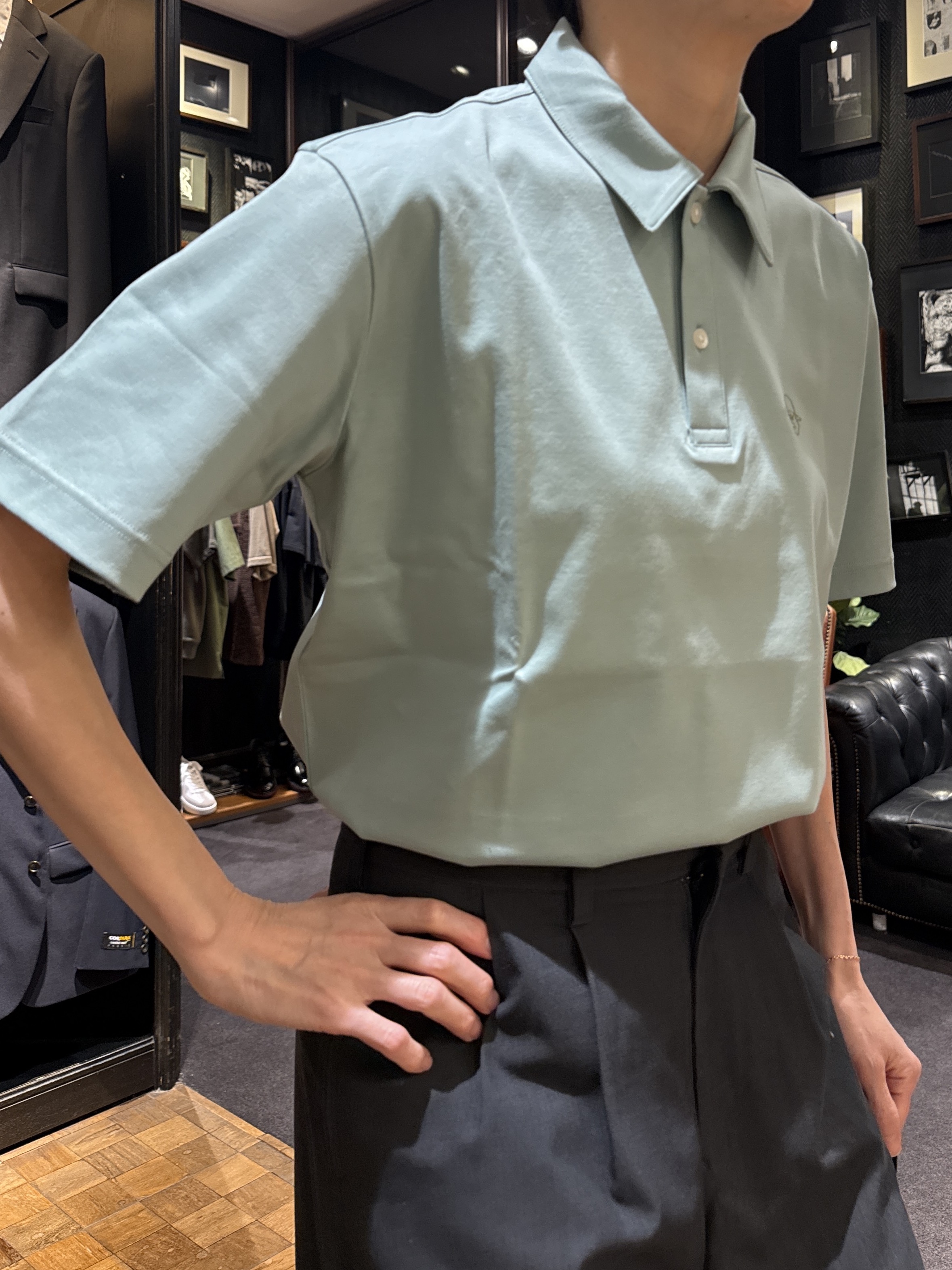 神野（jinno）さんの「TAKEO KIKUCHI｜【接触冷感】アイスクリアコットン ワンポイント ポロシャツ」を使ったコーディネート