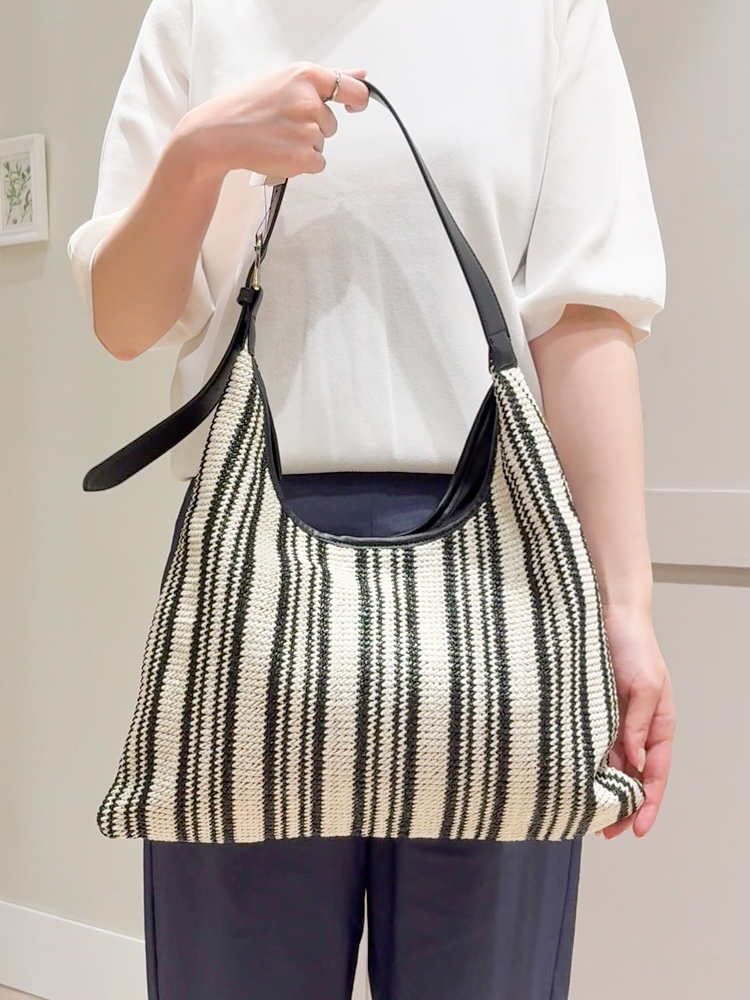 Mayuさんの「grove｜【シリーズ累計36万枚/UVカット・ひんやり・洗濯機OK】やわらかドライタッチ 五分袖クルーネックニ」を使ったコーディネート