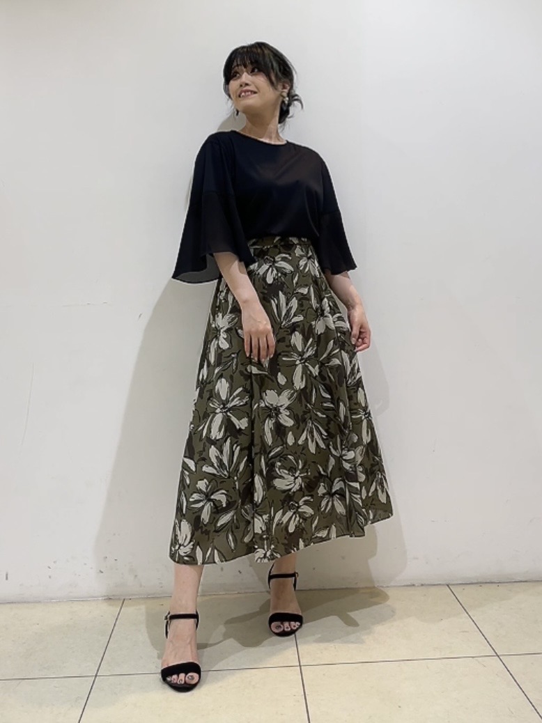watanabeさんの「UNTITLED｜【洗える/華奢見え】袖シアープルオーバー」を使ったコーディネート