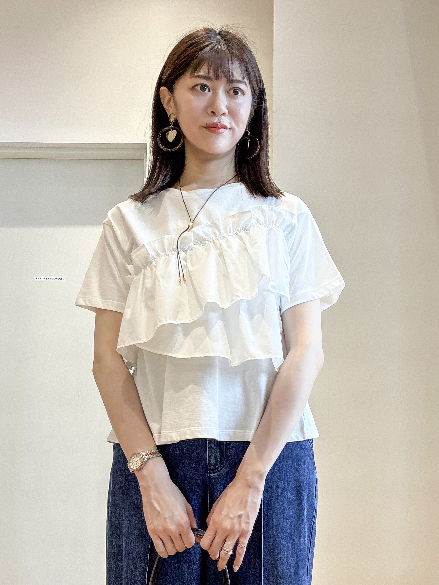 もんちゃんさんの「OPAQUE.CLIP｜【接触冷感】アシメフリルドッキングカットソー《洗濯機OK》」を使ったコーディネート