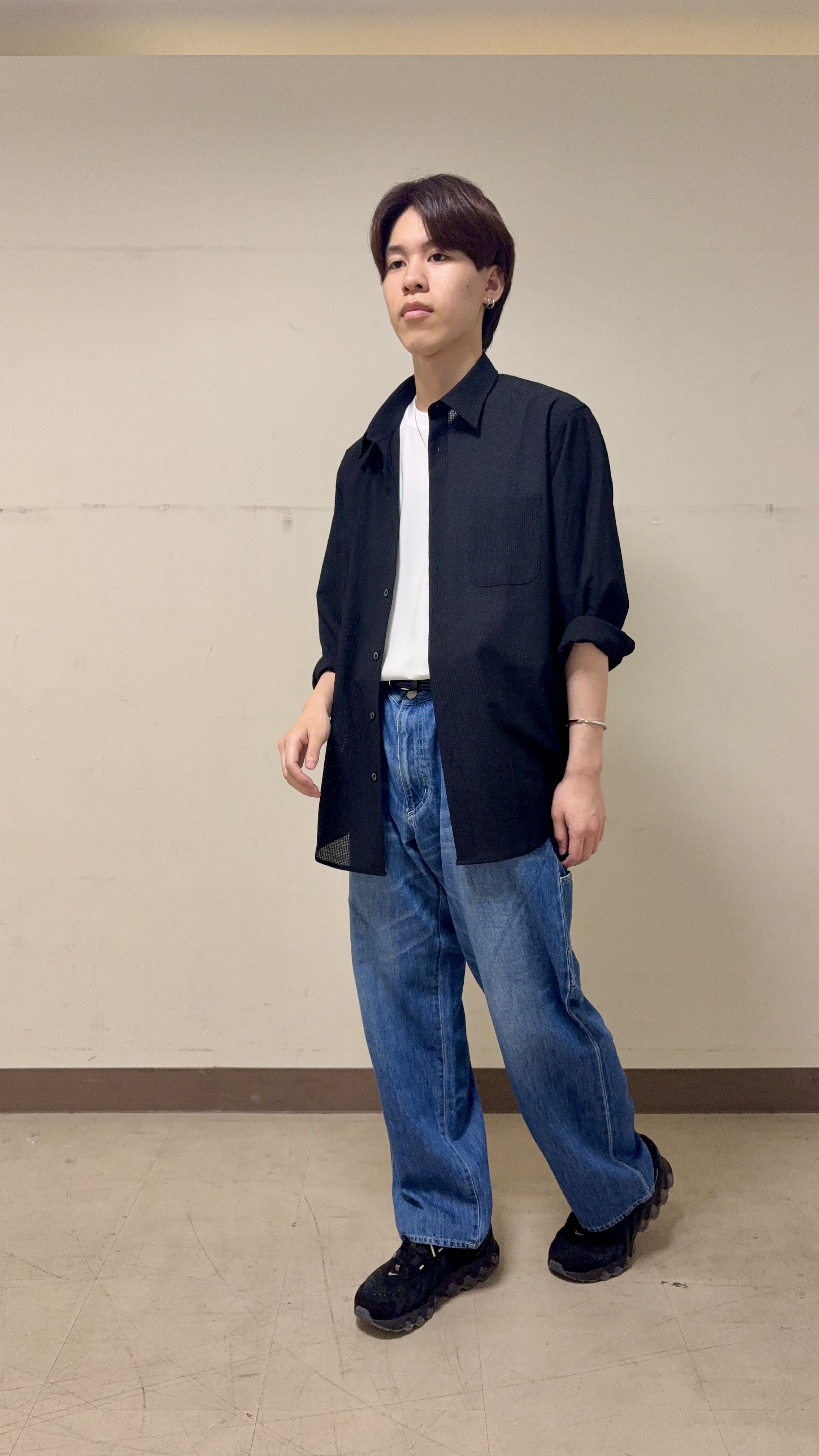 藤井 皇良さんの「TAKEO KIKUCHI｜【通気性】トリコットサッカー 7分袖シャツ」を使ったコーディネート