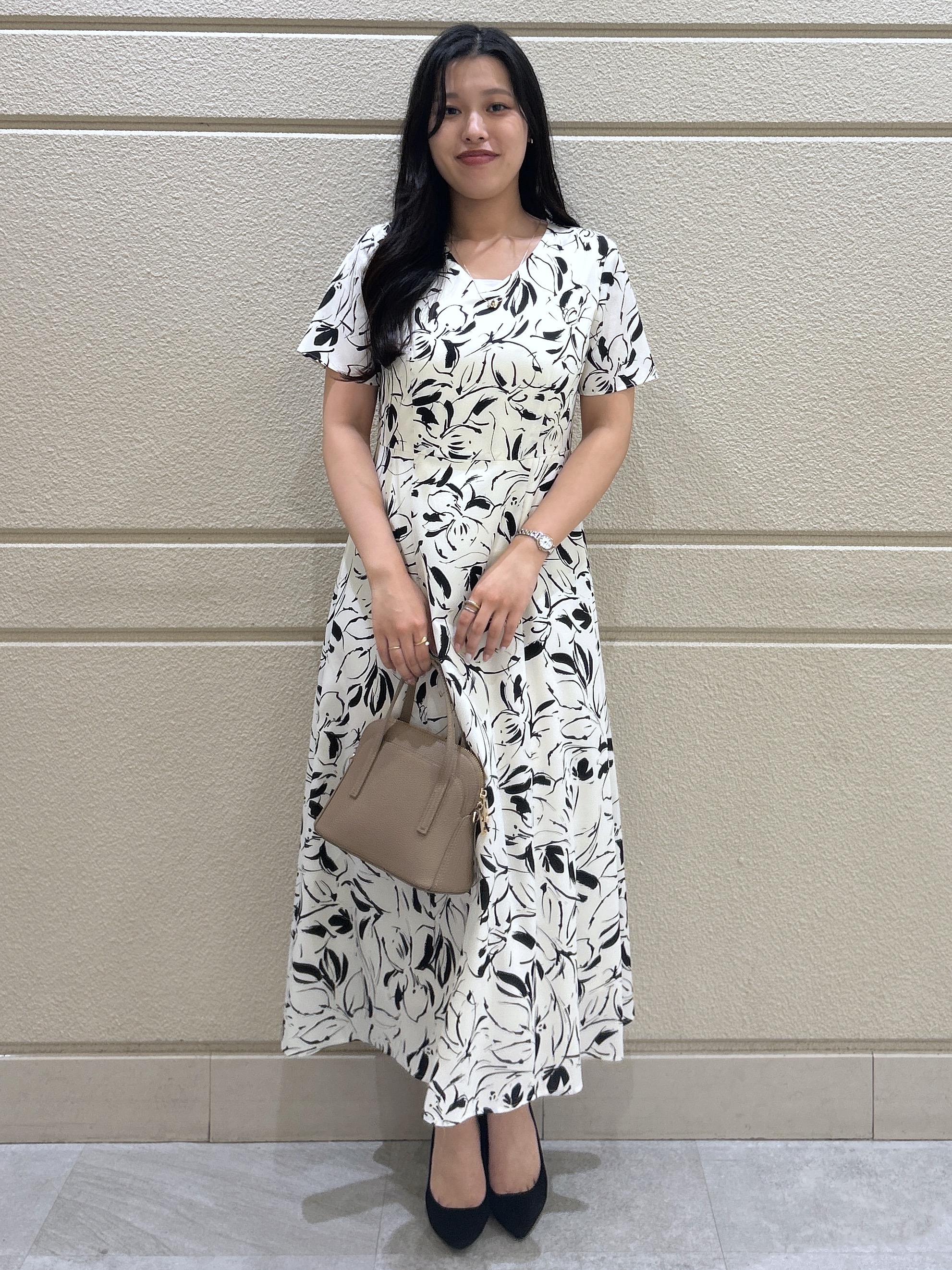 Momokaさんの「COUP DE CHANCE｜【手洗い可／日本製】フラワープリントワンピース」を使ったコーディネート
