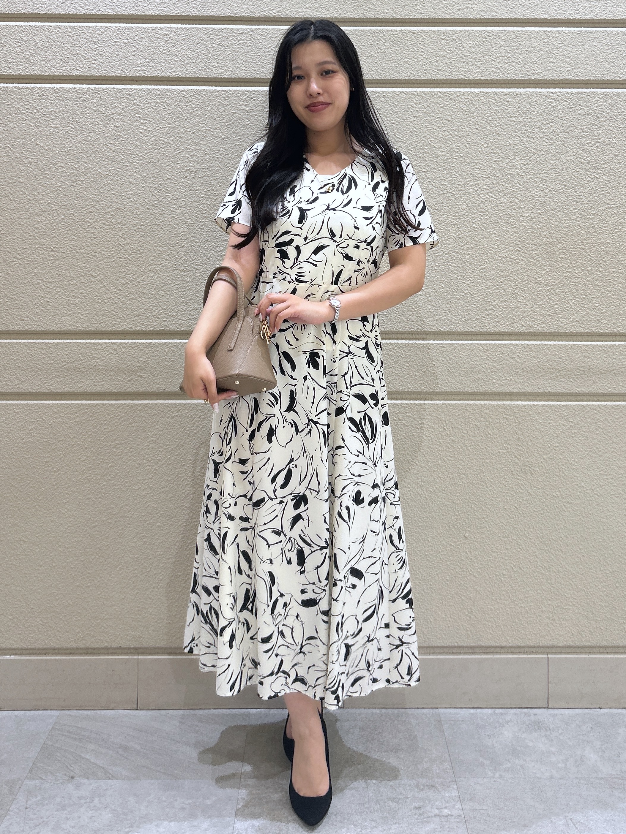 Momokaさんの「COUP DE CHANCE｜【手洗い可／日本製】フラワープリントワンピース」を使ったコーディネート